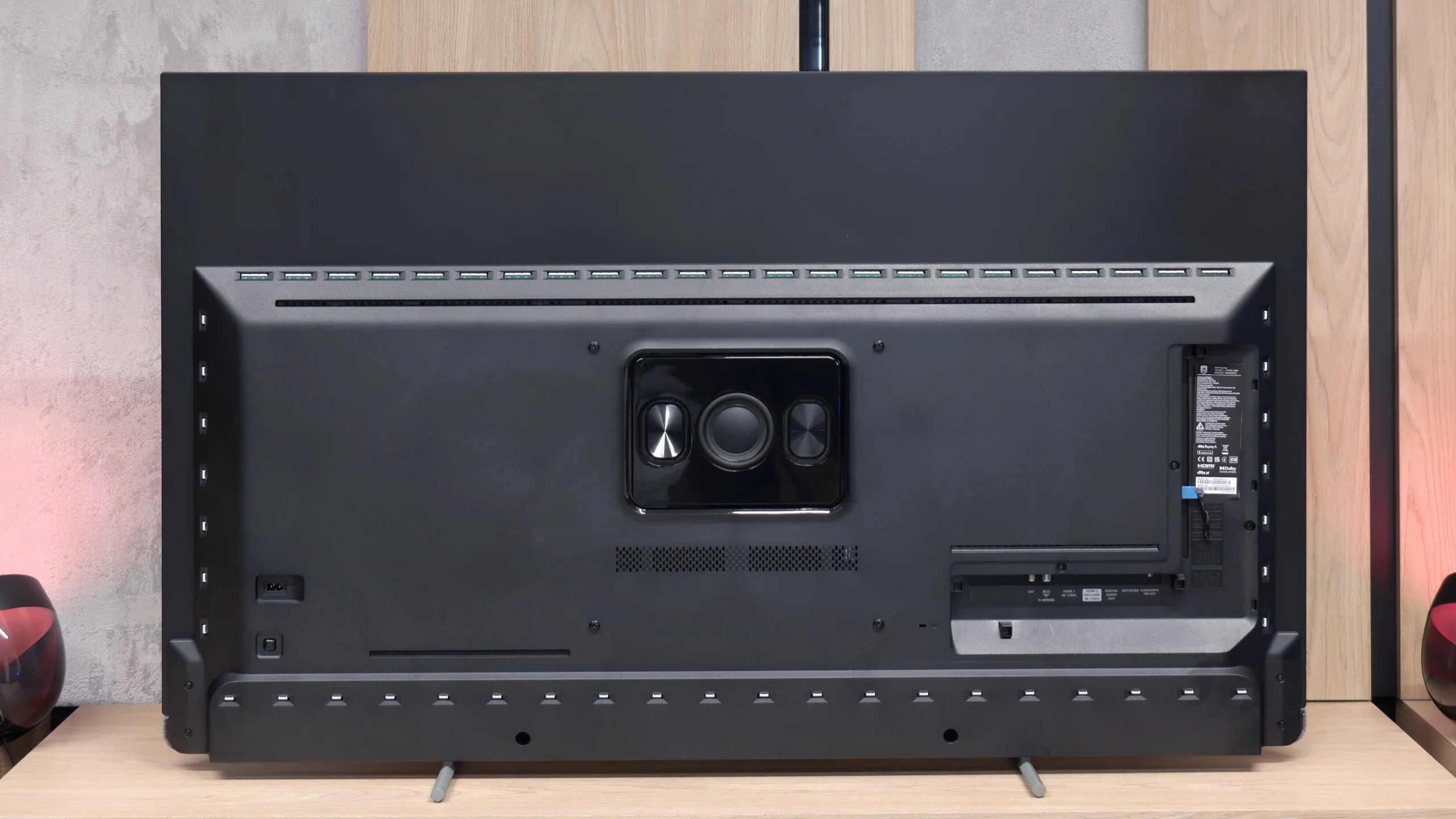 Test Philips OLED910 Wygląd telewizora