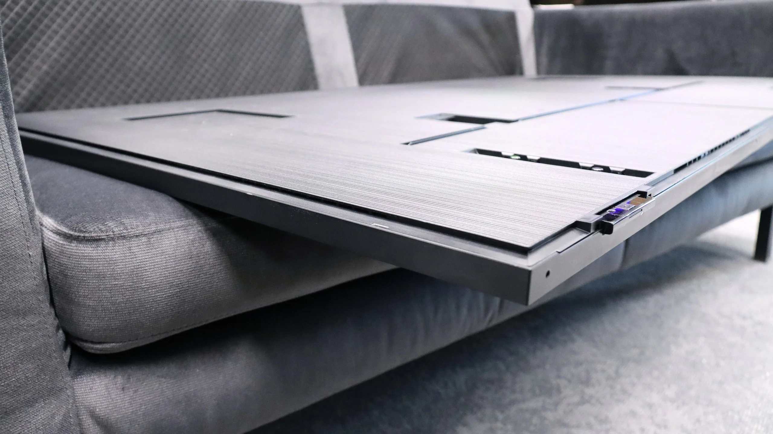 Review Samsung The Frame Pro TV features
