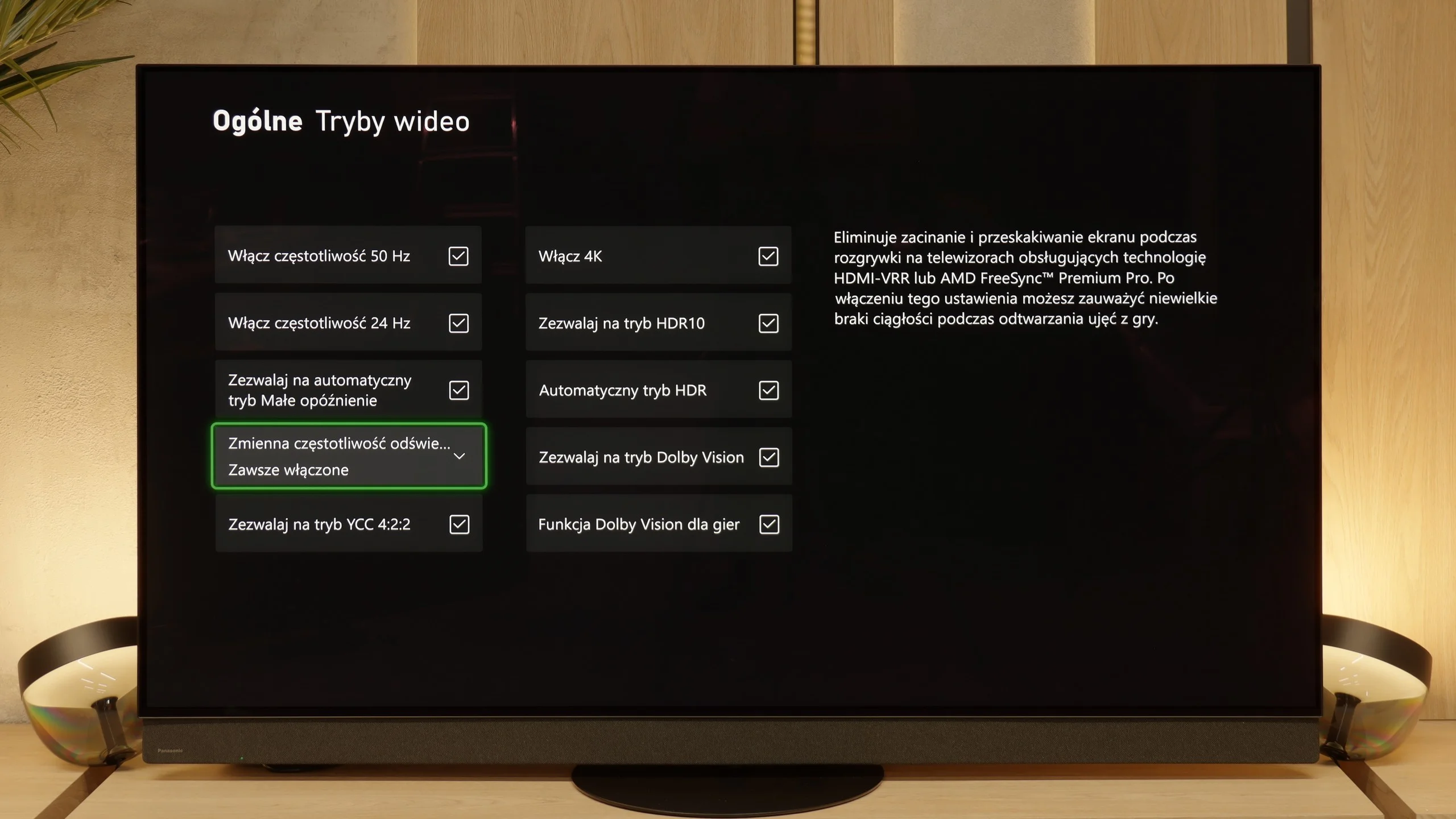 Review Panasonic Z95B Console compatibility and gaming features