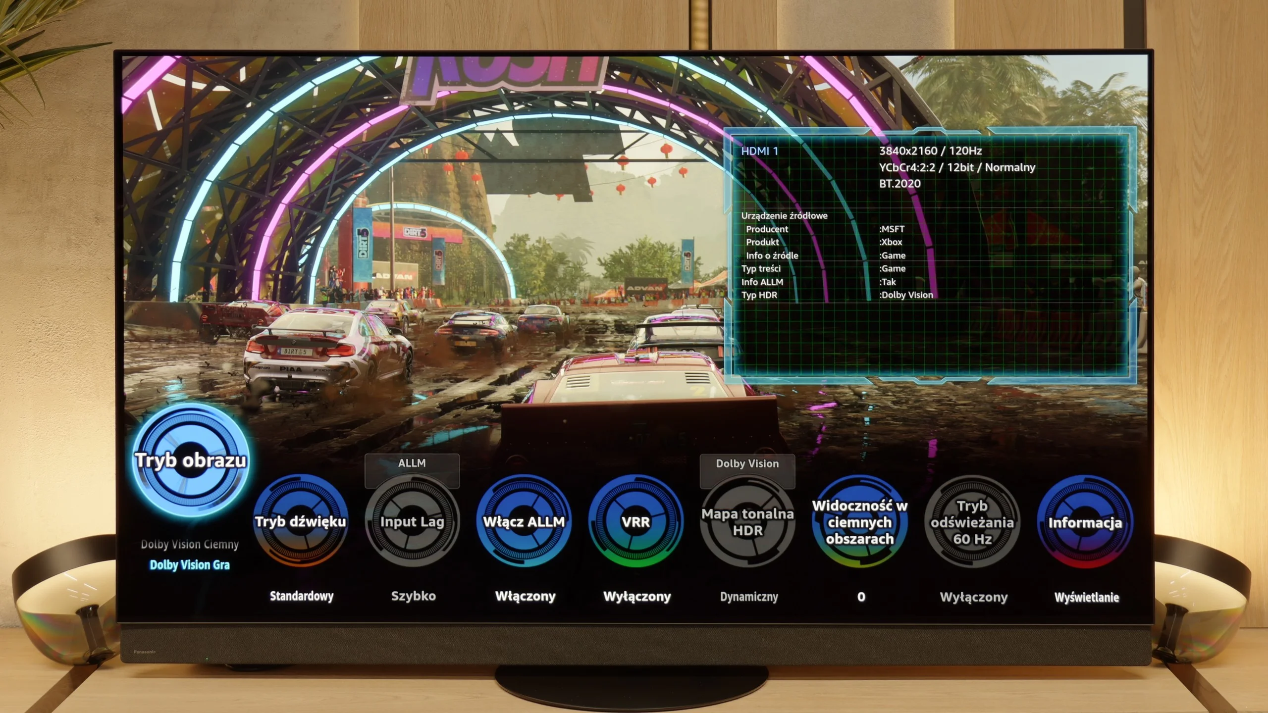 Review Panasonic Z95B Console compatibility and gaming features