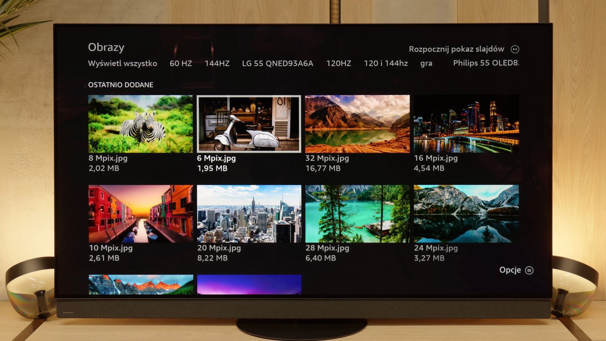 Review Panasonic Z95B Appearance of the TV