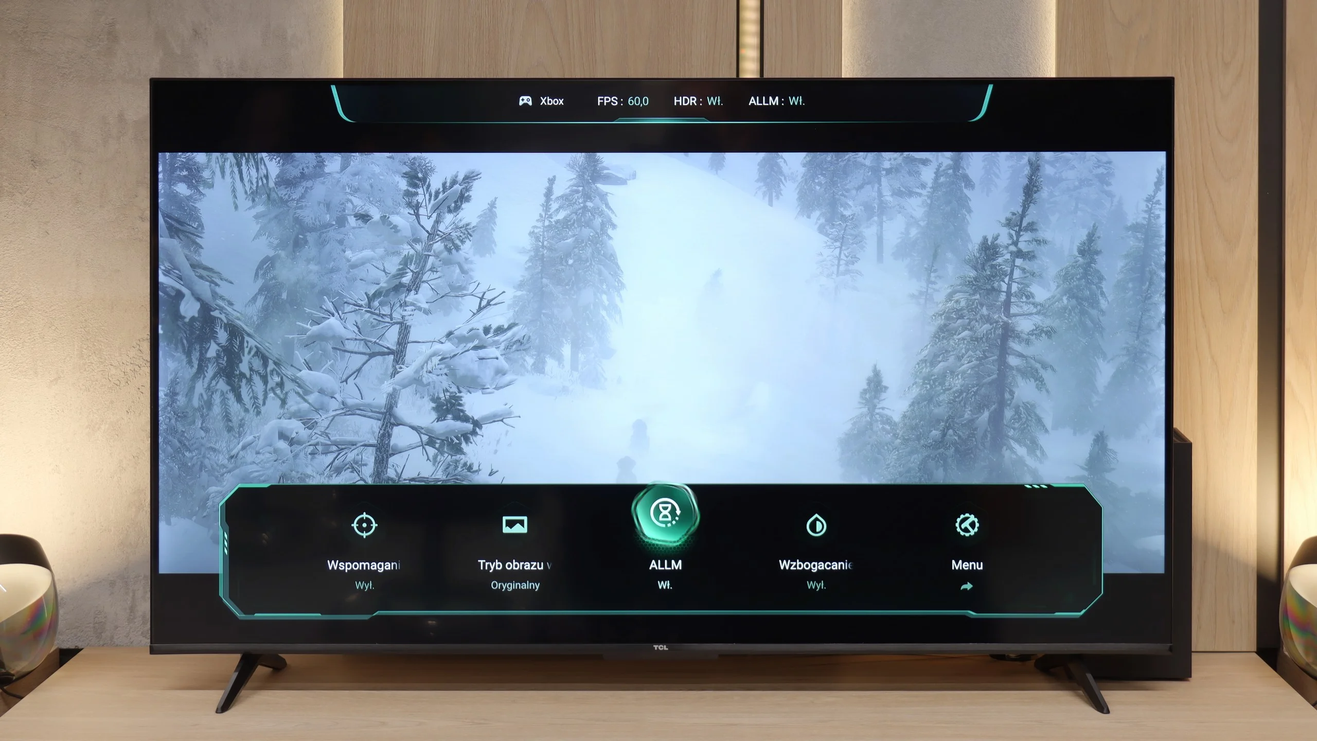 Review TCL V6C Console compatibility and gaming features