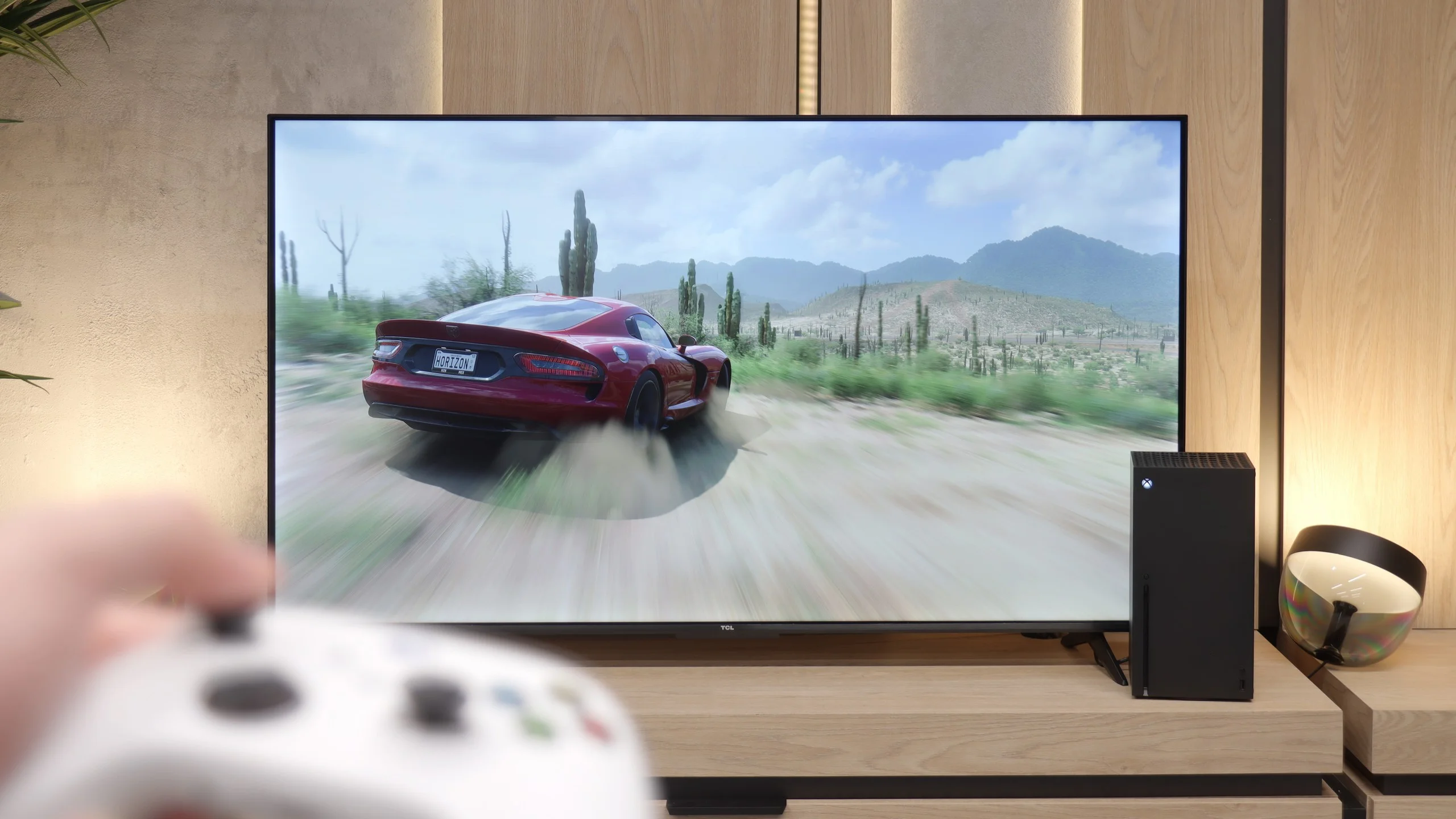 Review TCL V6C Console compatibility and gaming features