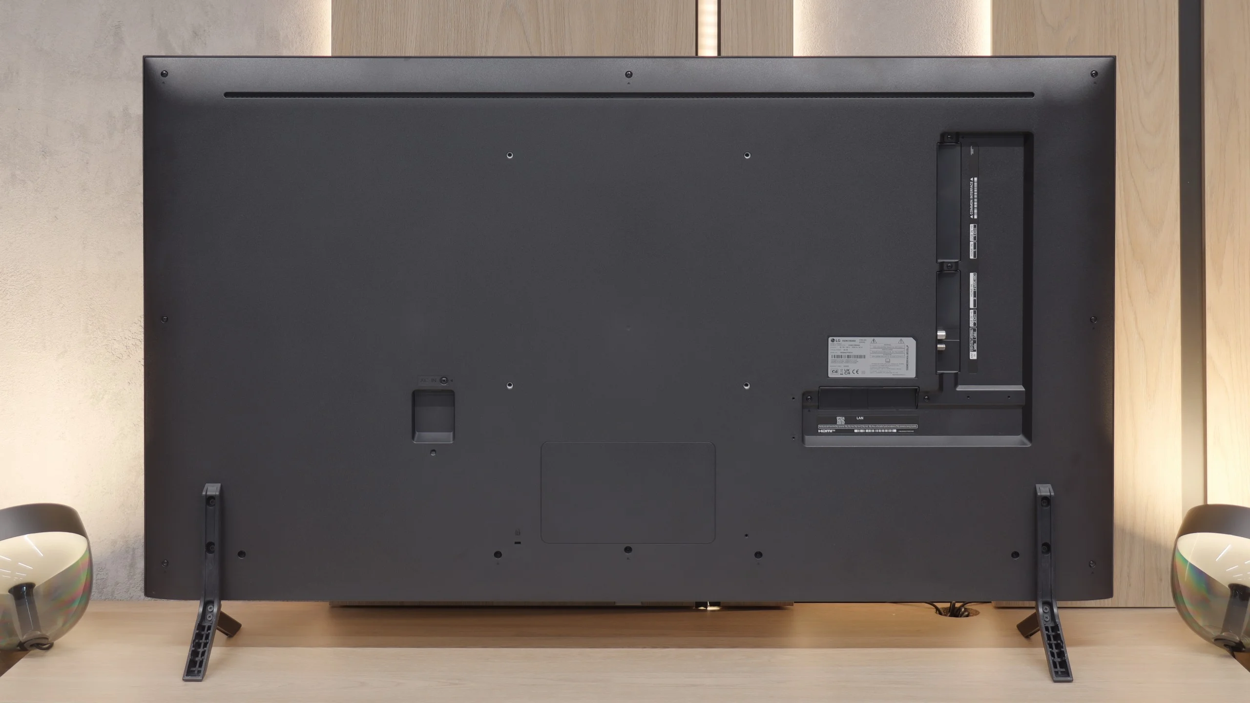 Test LG QNED80A6A (IPS) Wygląd telewizora
