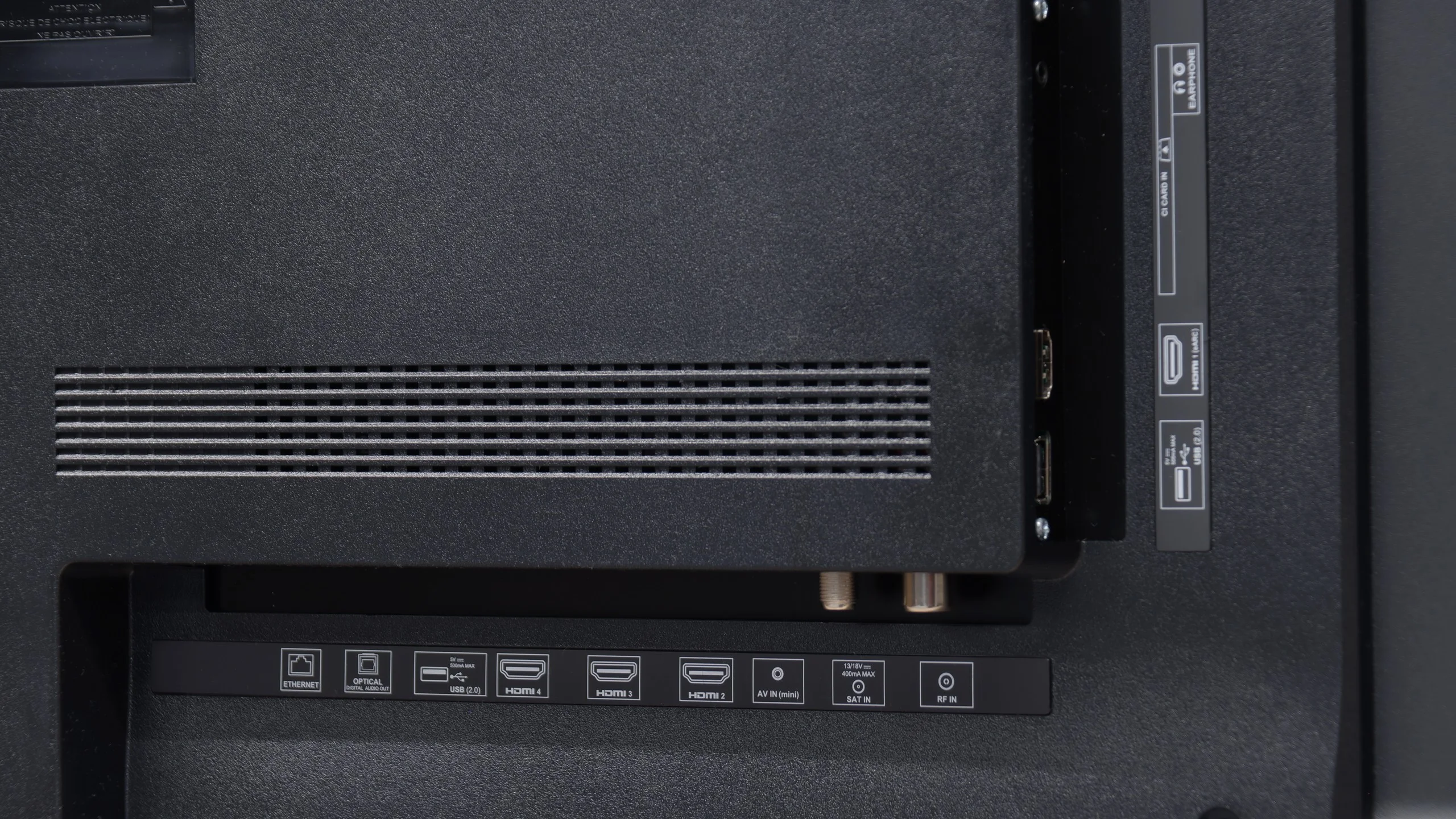 Review Sharp GL4760E Appearance of the TV