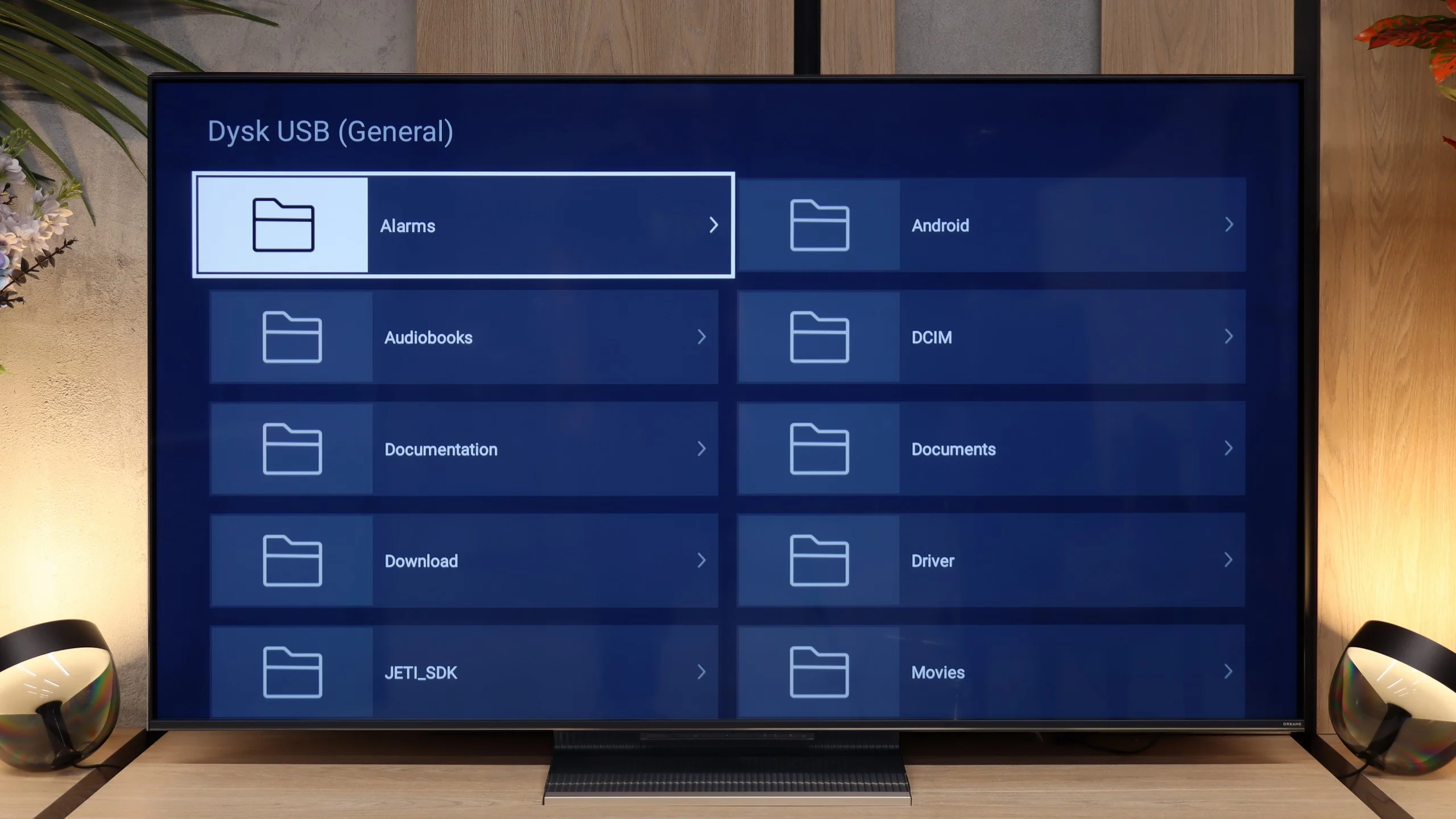 Review Dreame S100 Appearance of the TV