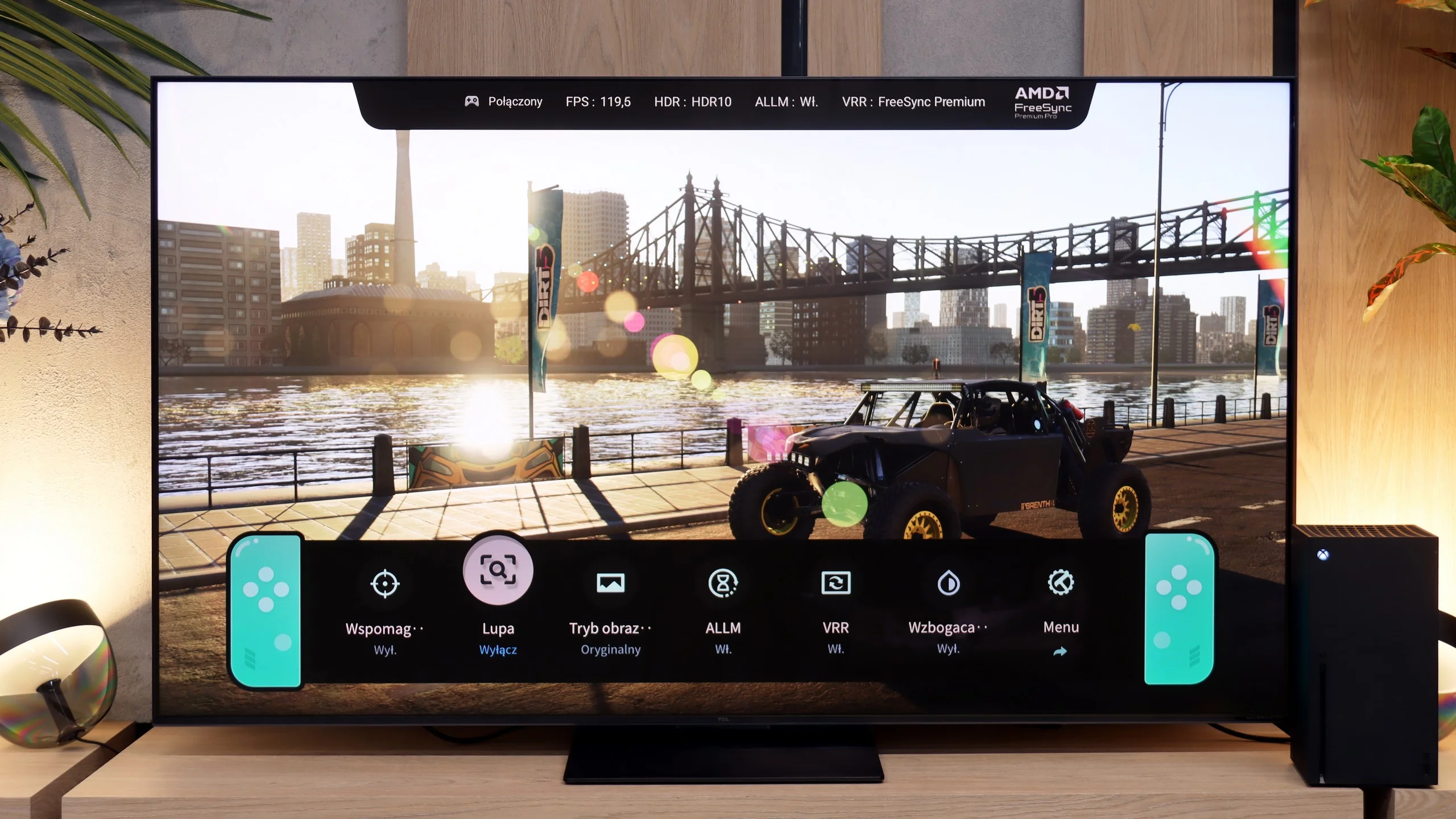 Review TCL C7L Console compatibility and gaming features