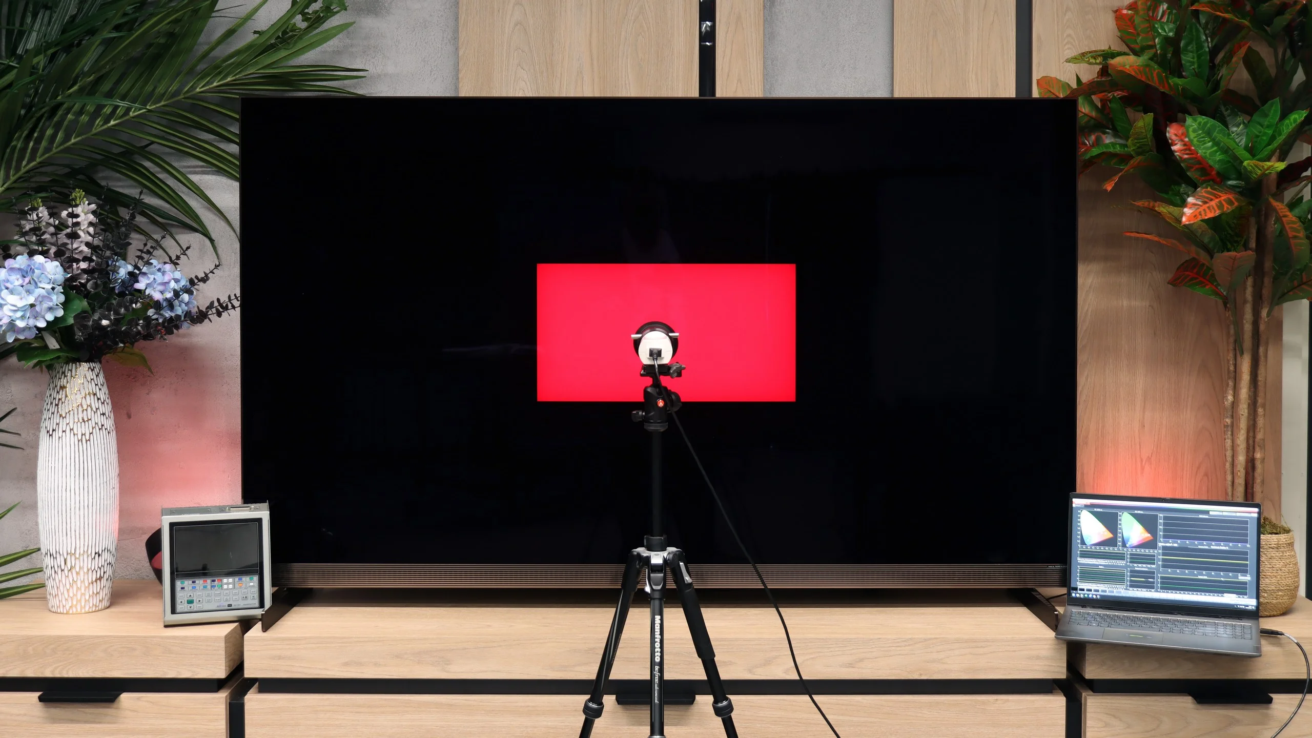 Review TCL X11L TV features
