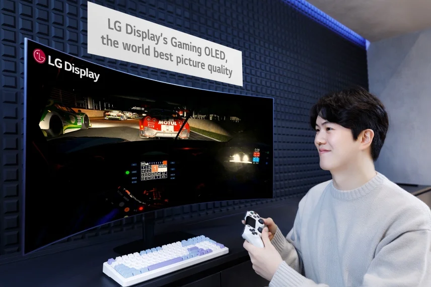 Zanurz się w grze z 45-calowym monitorem OLED 5K! Wysoka rozdzielczość, 165 Hz odświeżania i głęboka czerń sprawiają, że każdy detal wygląda wyjątkowo realistycznie. Zobacz, jak nowoczesny ekran sprawdza się w codziennym użytkowaniu i rozrywce!
