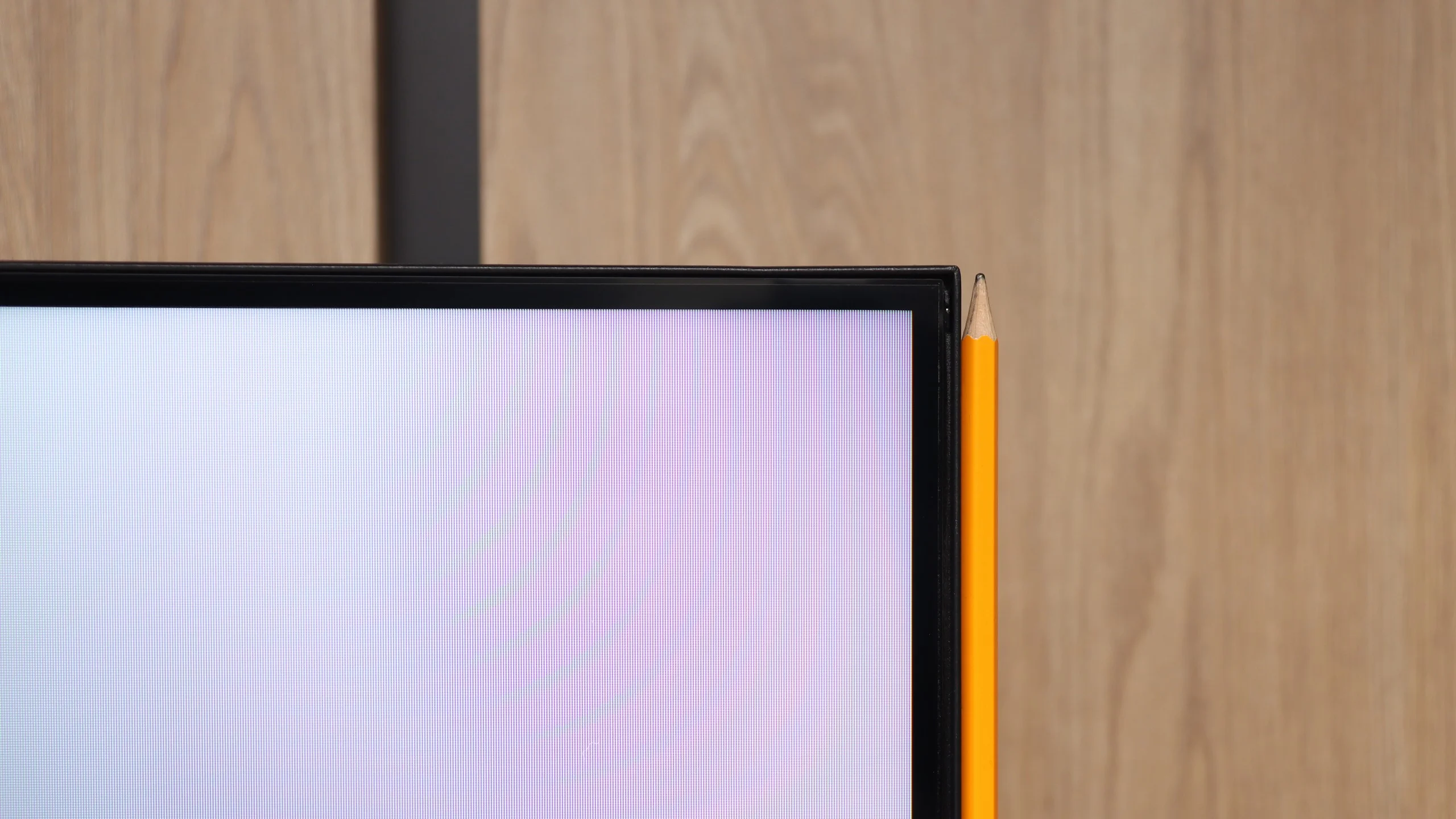 Review XIAOMI S Mini 2026 (85"-98") 144Hz  Appearance of the TV
