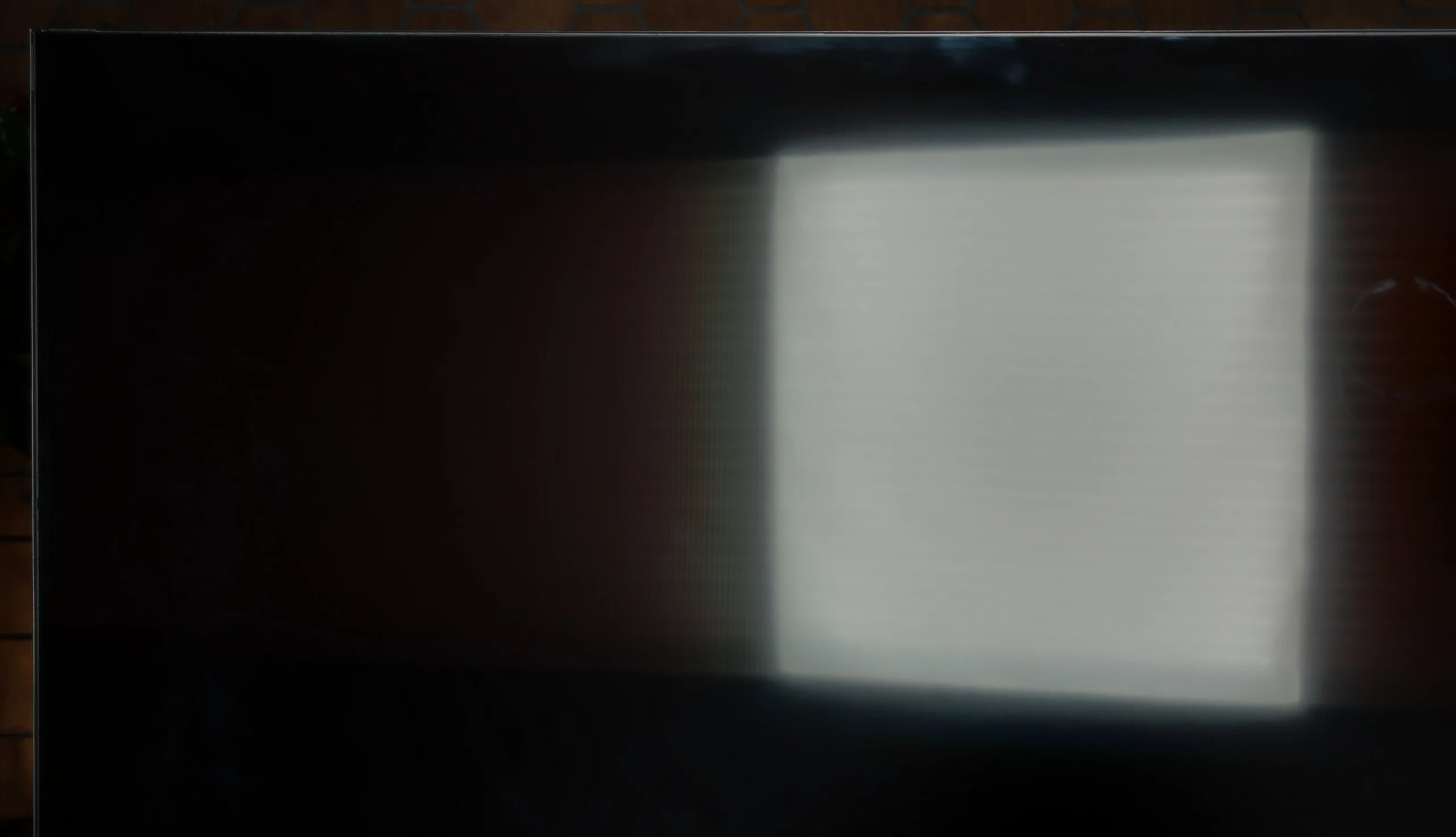 Review Kiano Elegance Tizen Daytime performance