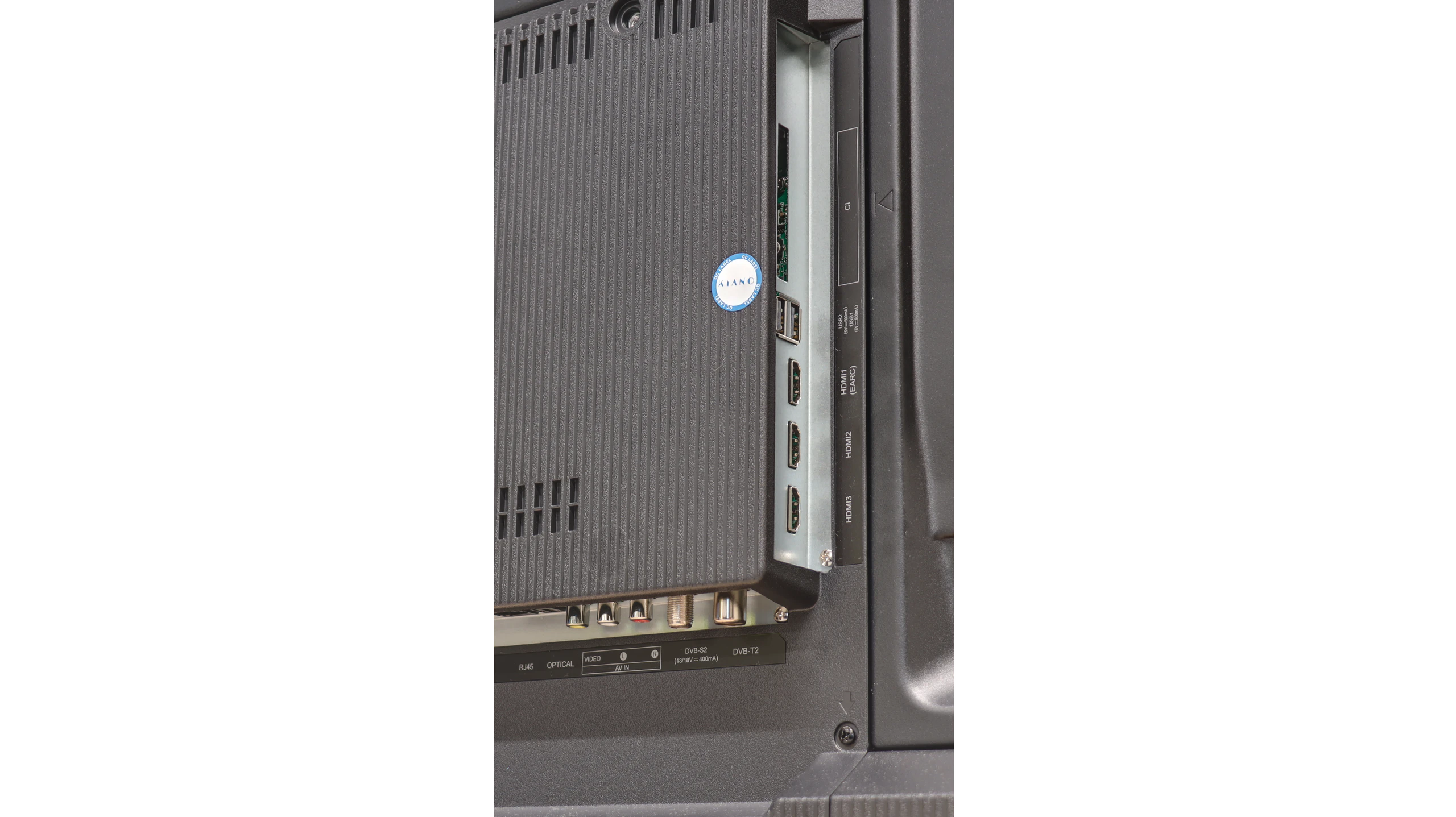 Review Kiano Elegance Tizen Appearance of the TV
