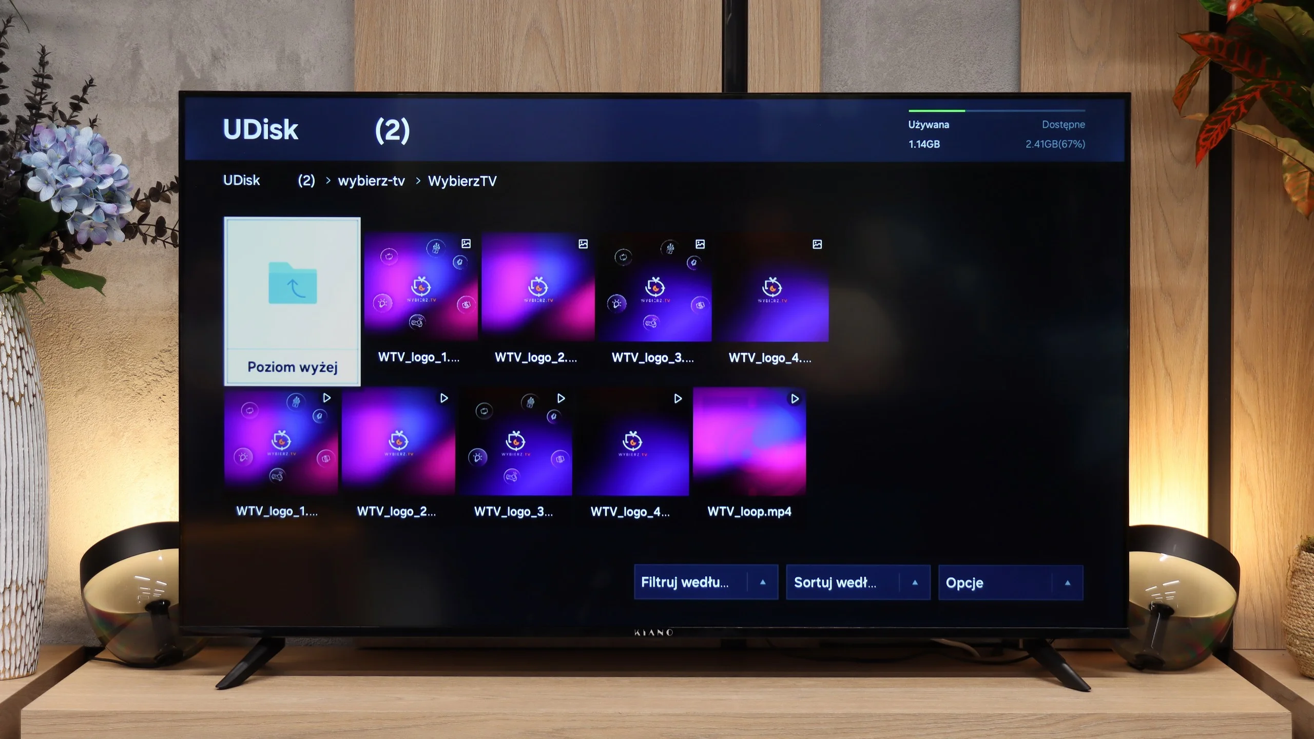Review Kiano Elegance Tizen Appearance of the TV