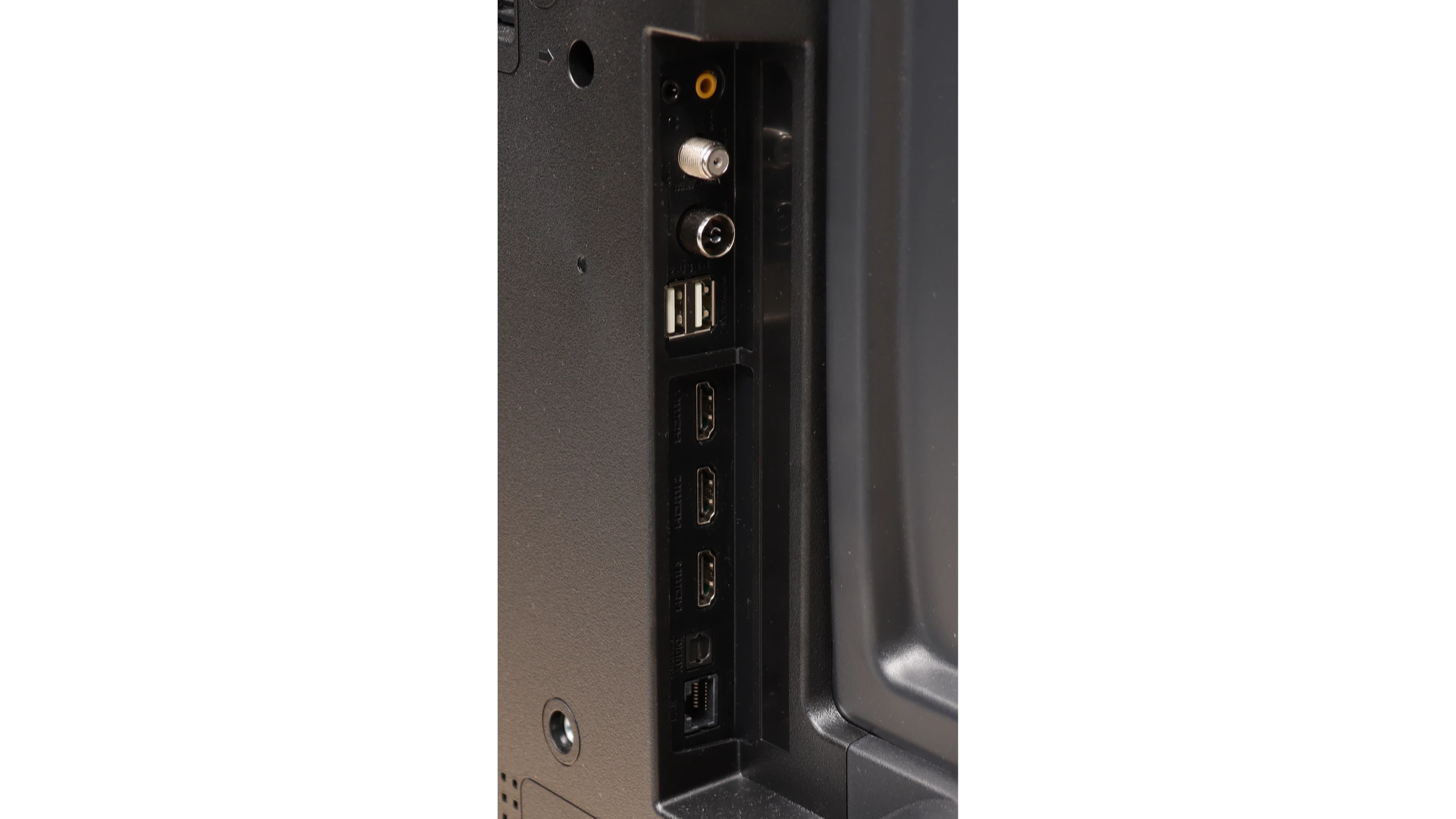 Review Dreame Q100 Appearance of the TV