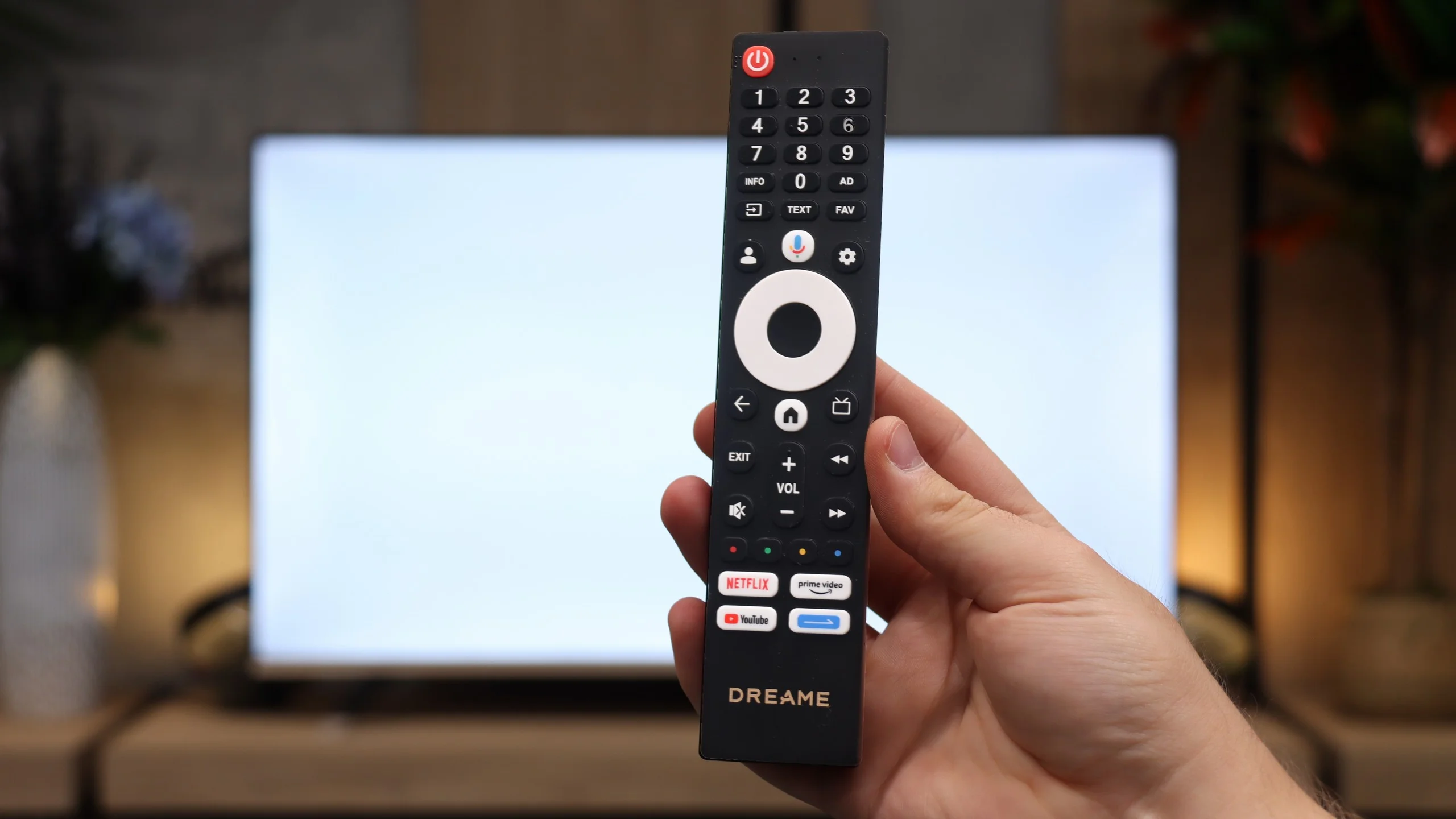 Review Dreame Q100 Appearance of the TV