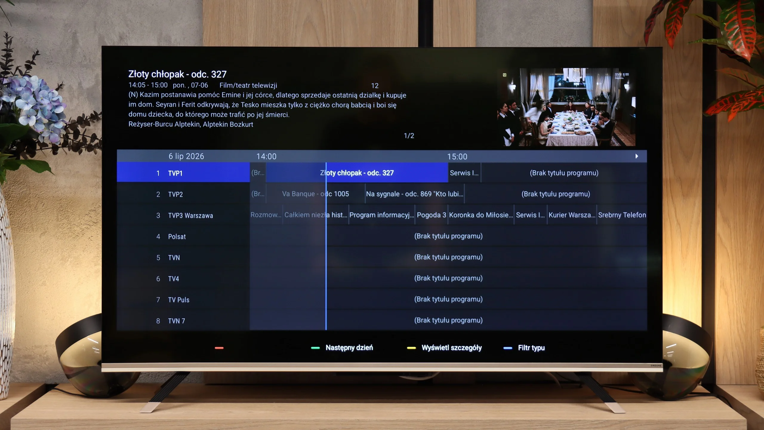 Review Dreame Q100 Appearance of the TV