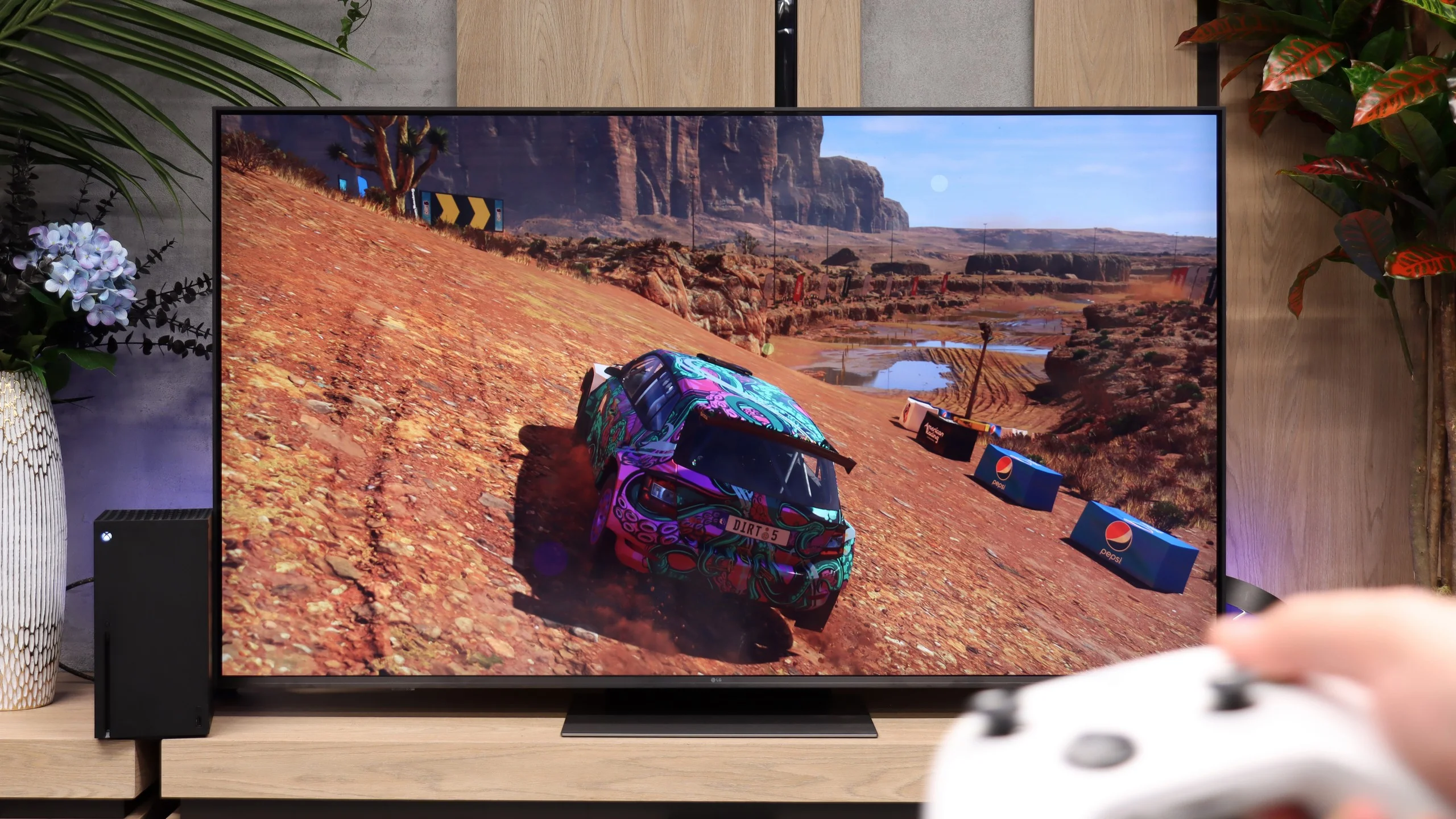 Review LG MRGB85B Console compatibility and gaming features