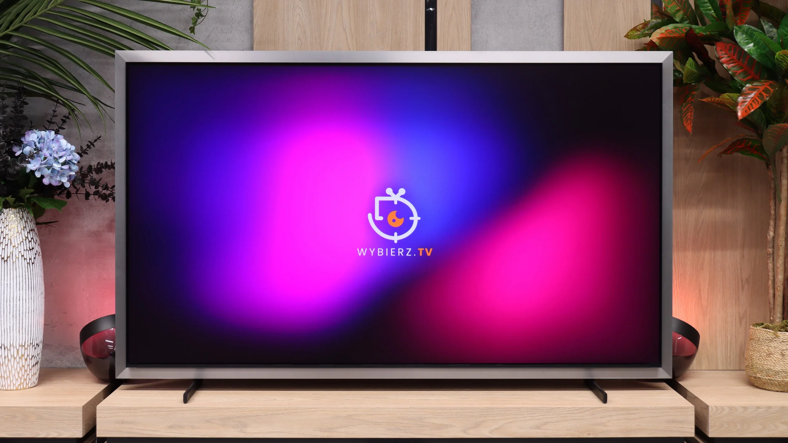 Review Samsung OLED S95H (S99H) (QD-OLED) Appearance of the TV