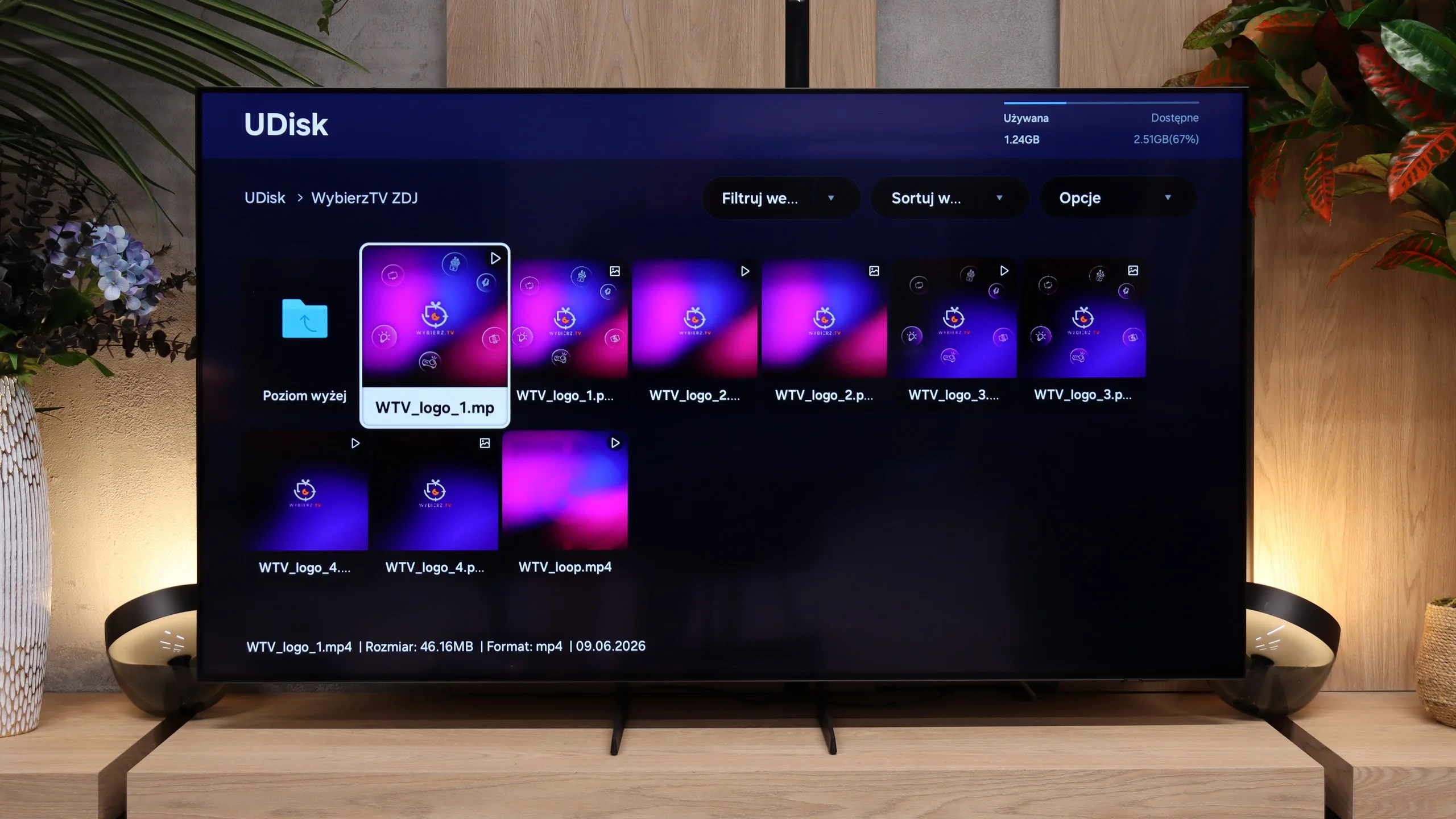 Review Samsung S85H Appearance of the TV