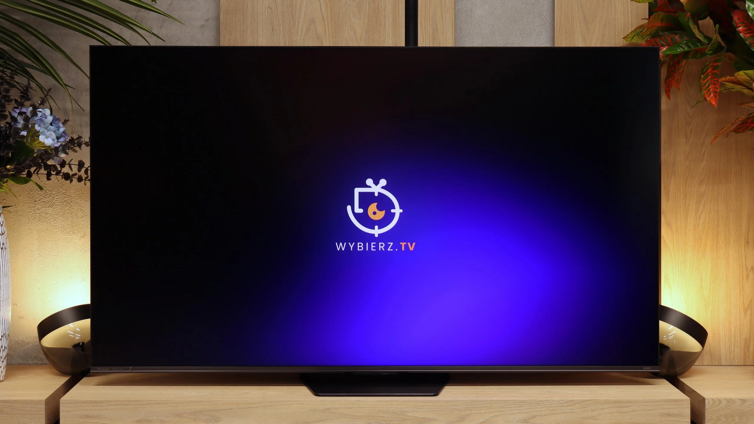 Test Hisense UR8S Wygląd telewizora