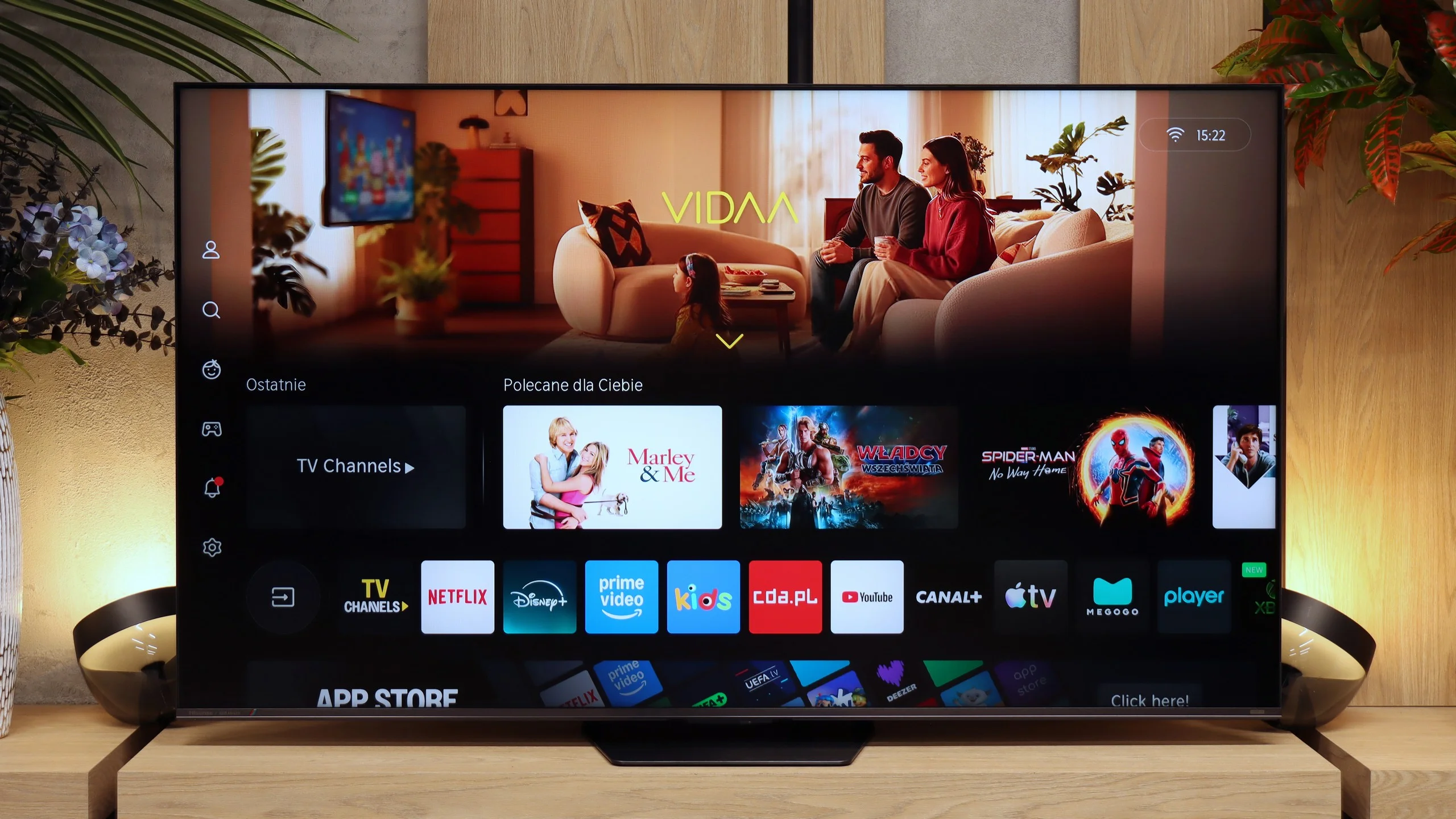 Test Hisense UR8S Wygląd telewizora