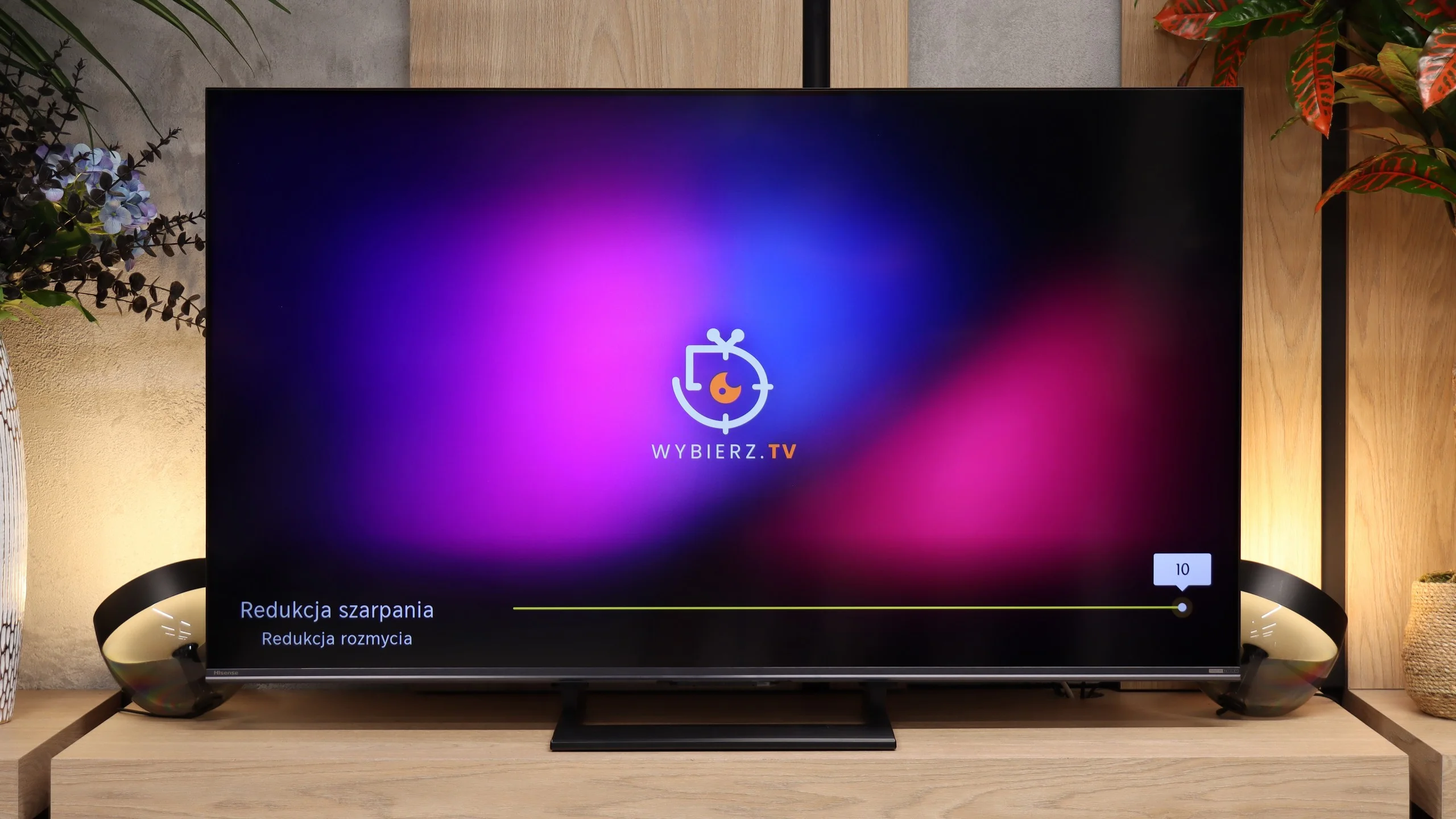 Review Hisense U7S / U77SE Appearance of the TV