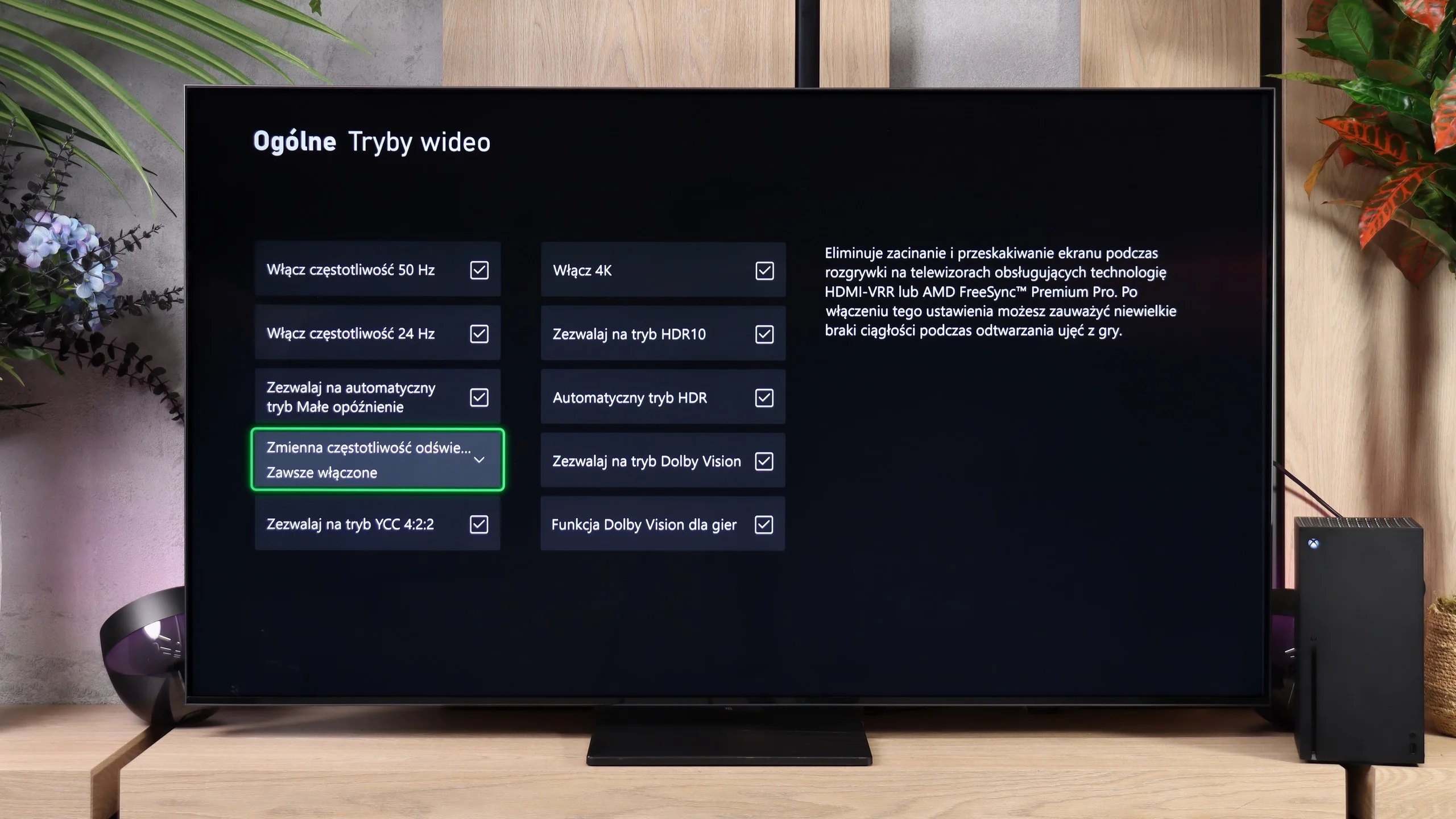 Review TCL A400U Console compatibility and gaming features