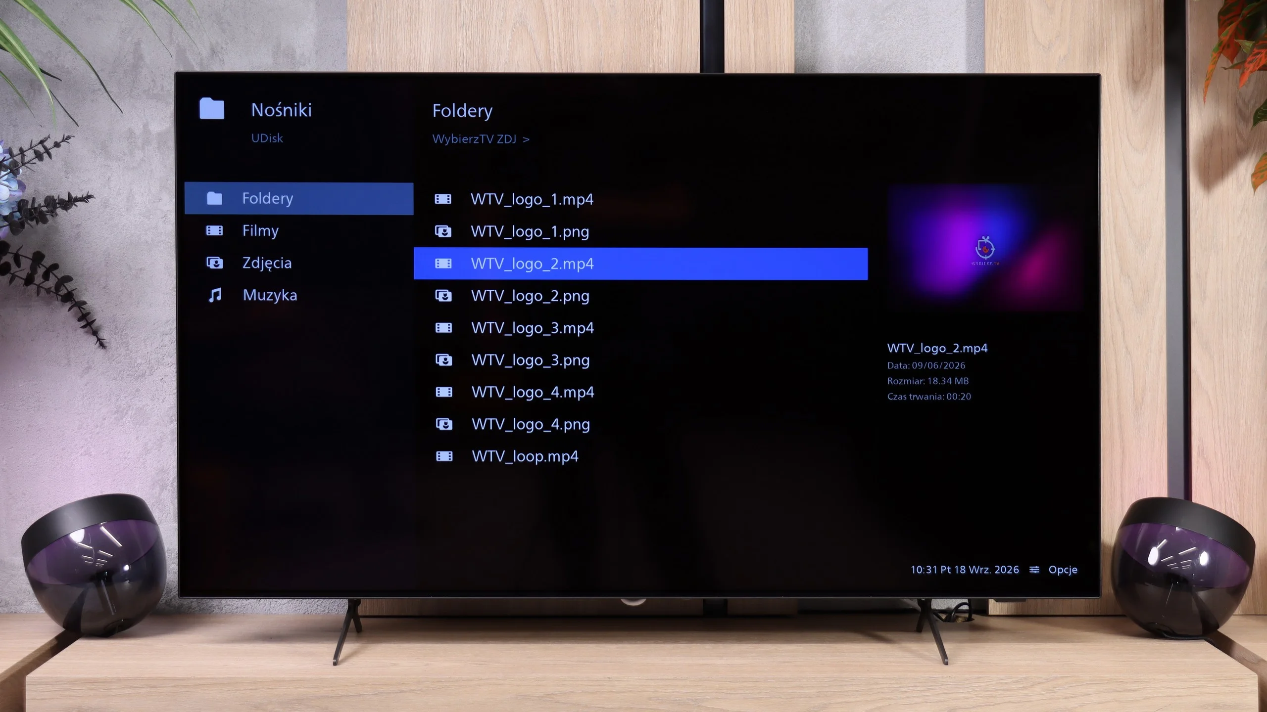 Review Philips OLED761 Appearance of the TV