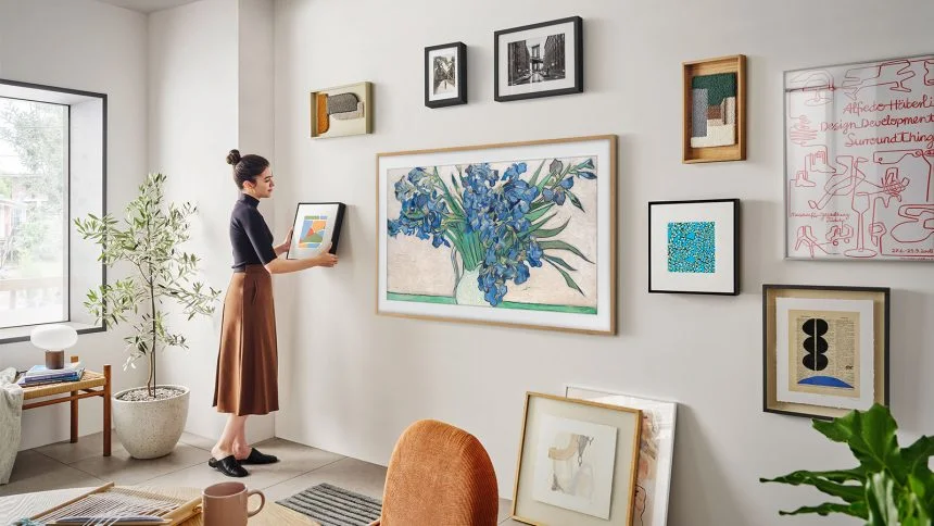 Is 55 inches the best size for a TV? We check whether it's worth choosing this popular format and how Samsung The Frame performs at this diagonal. Find out if it's the optimal choice for your living room!
