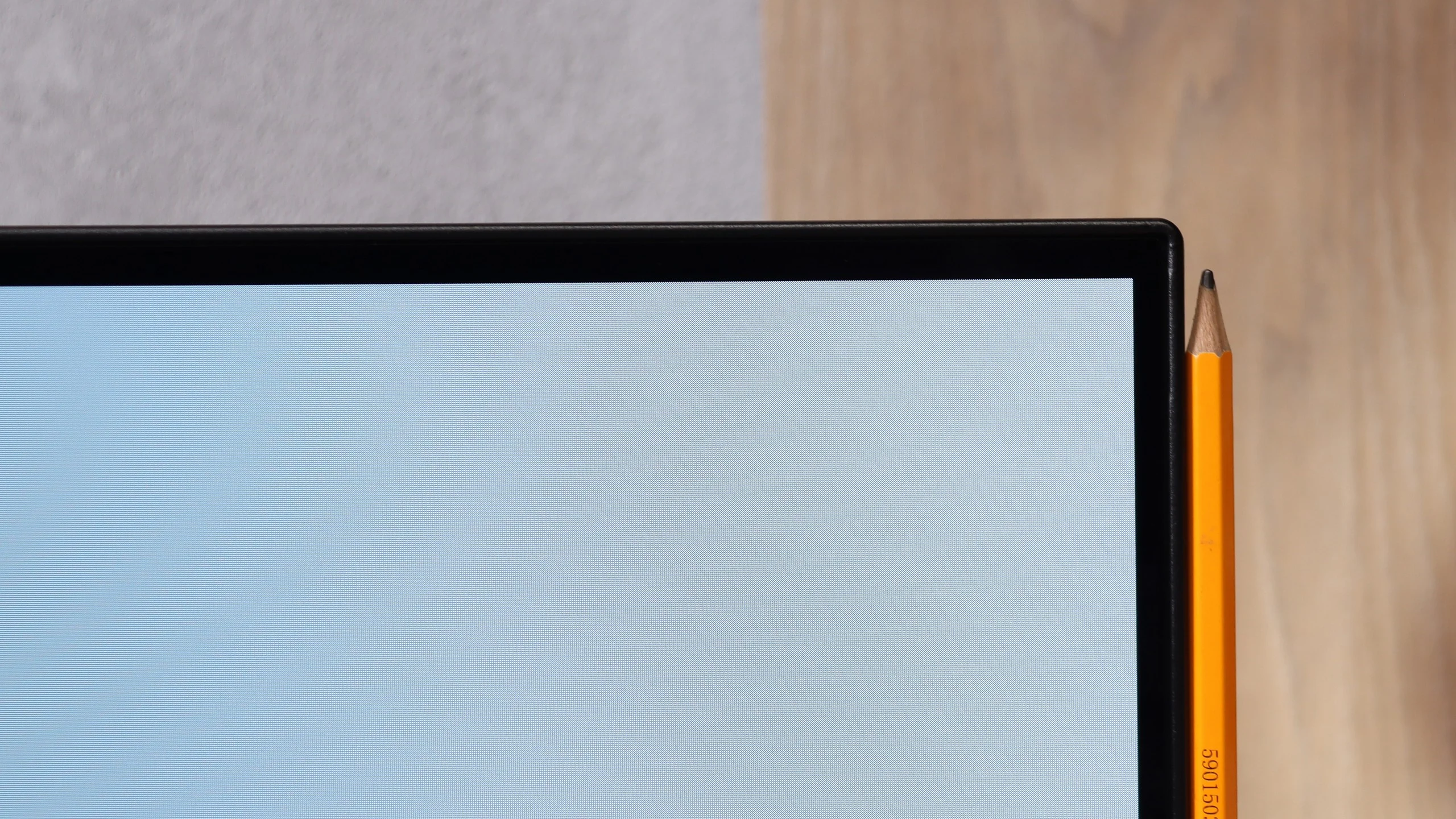 Review Philips OLED811 Appearance of the TV