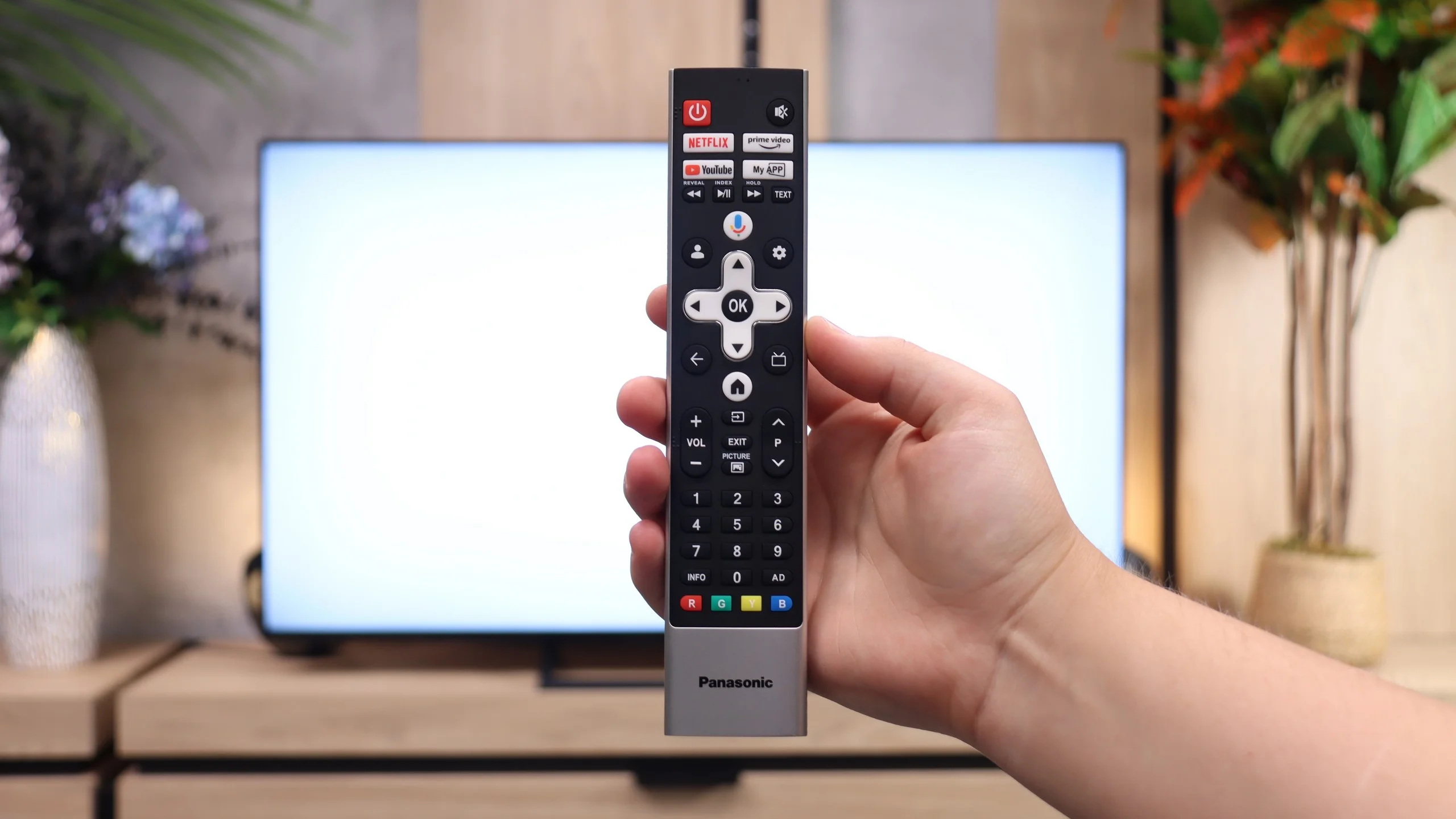 Test Panasonic W92C (Google TV) Wygląd telewizora