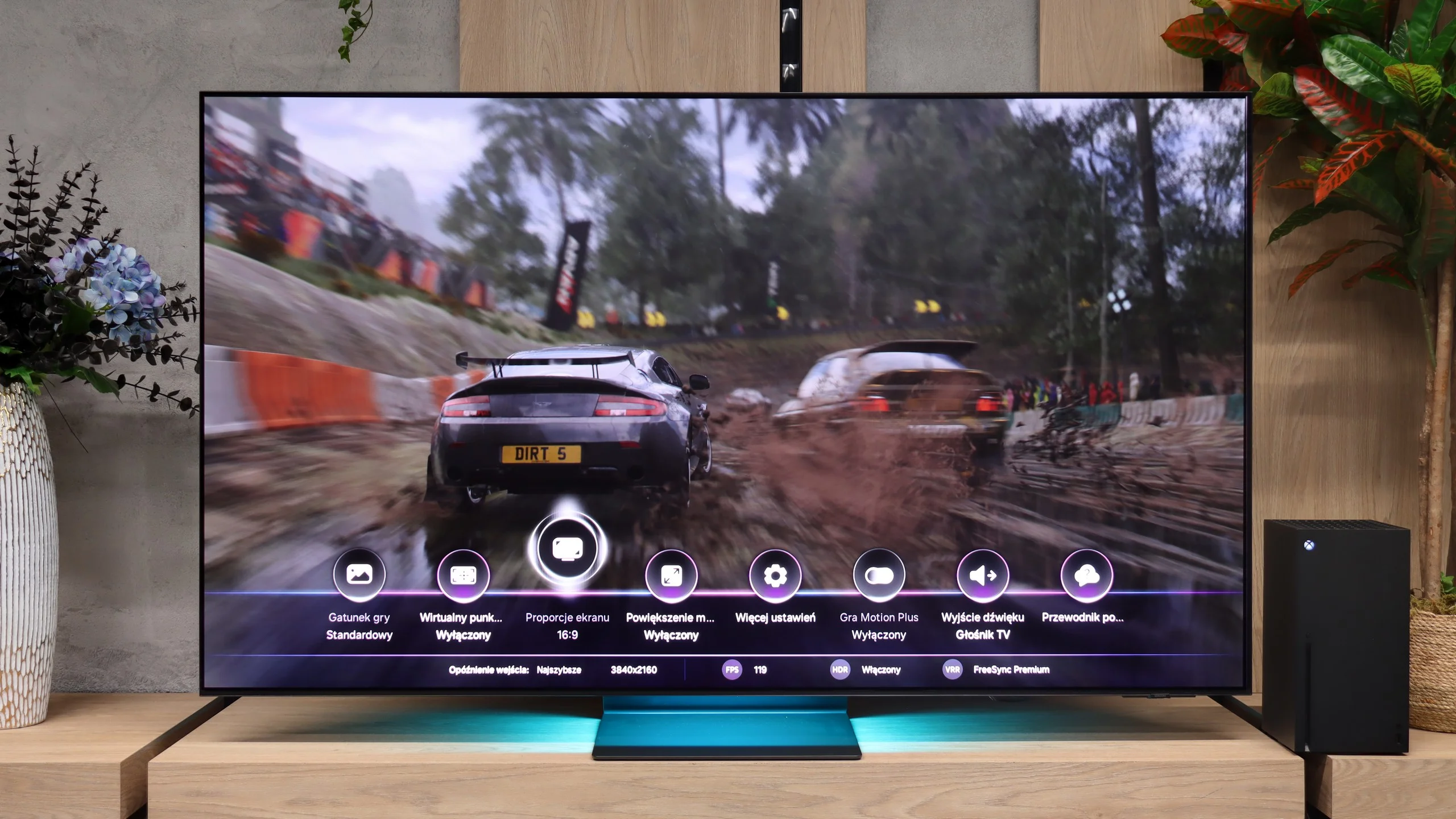 Review Samsung S95H Console compatibility and gaming features