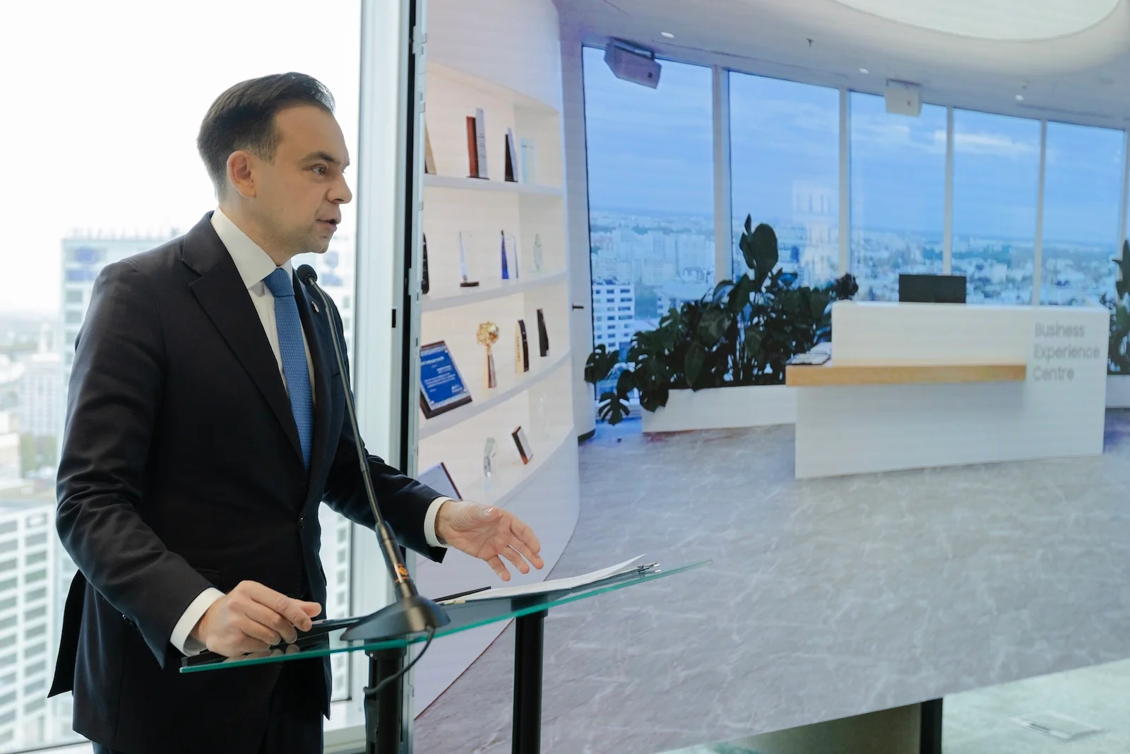 Warszawa stała się centrum innowacji Samsunga. Nowe Business Experience Centre pokazuje, jak technologie zmieniają biznes i sektor publiczny.
