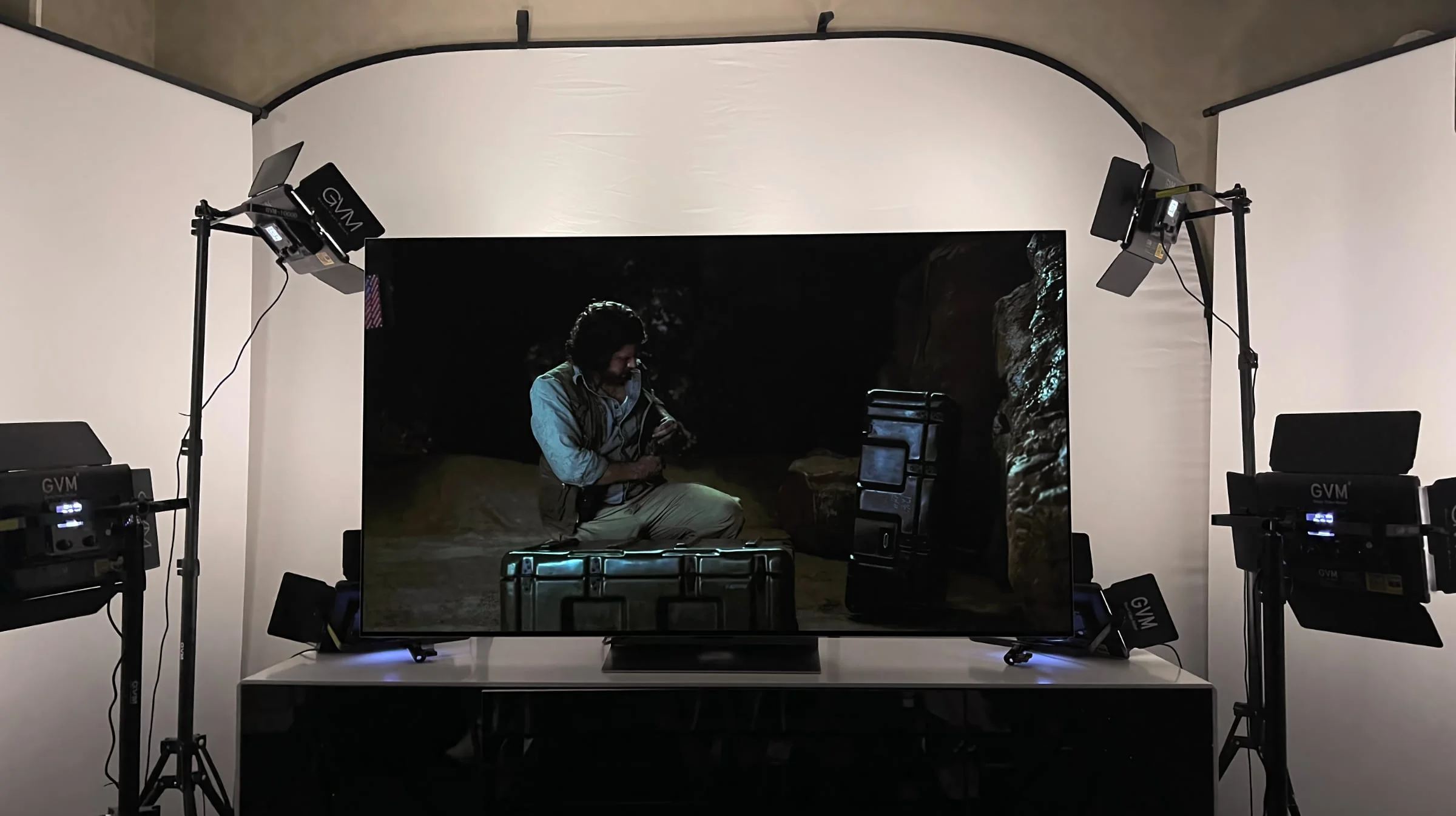 Filmmaker Mode 1.1 dostosowuje obraz do światła dziennego – koniec z ciemnymi filmami w jasnym salonie.