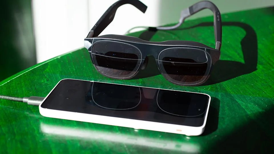 Magic Leap is back! The prototype of the Android XR glasses with Raxium microLED shows that the future of AR will be lightweight, energy-efficient, and ready for every day.