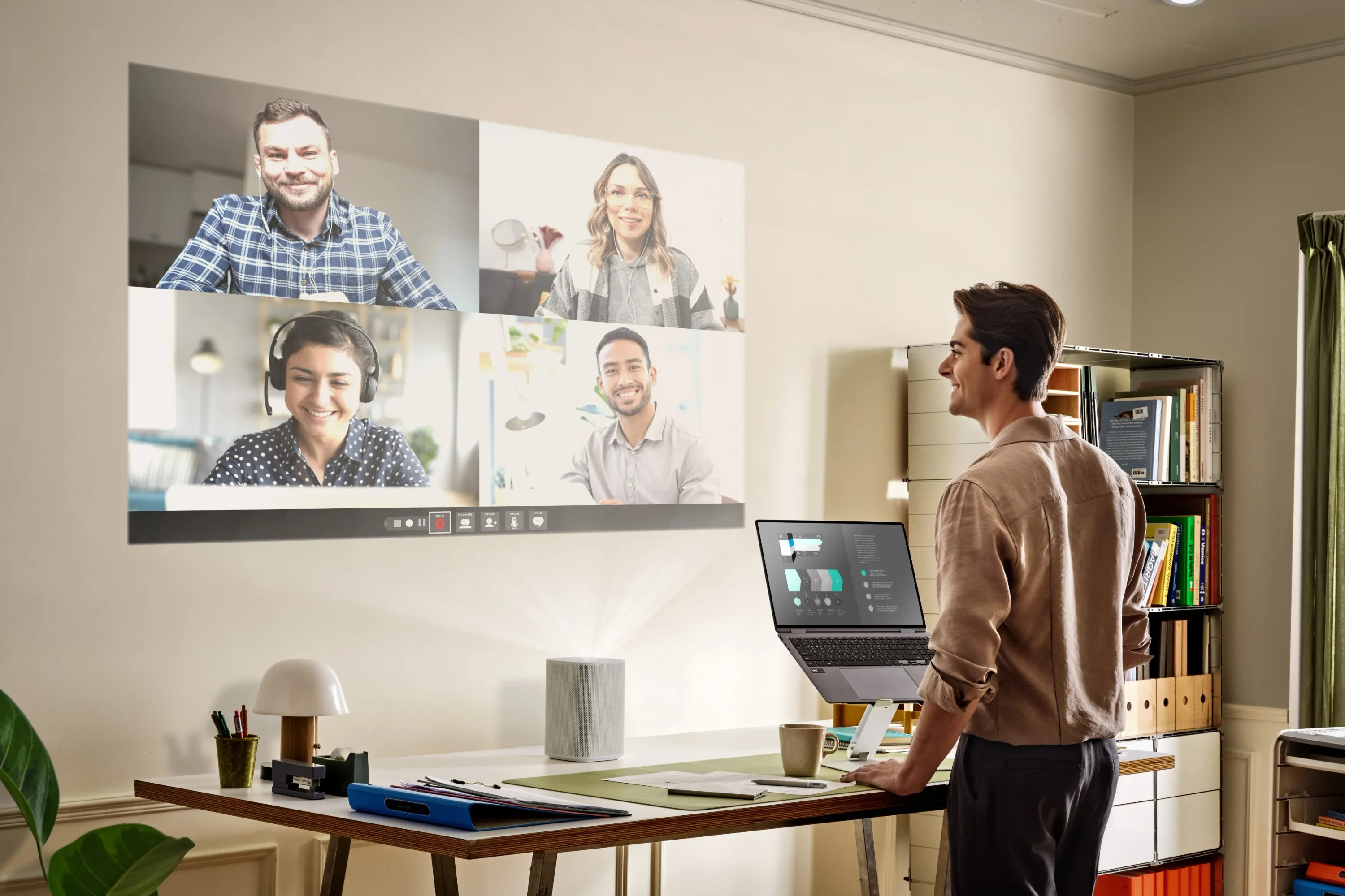 Samsung The Premiere 5 – ultrakrótki rzut, obraz 100 cali i kolory 154% DCI-P3. Dotykowy projektor z Dolby Atmos i Q-Symphony już dostępny w Polsce