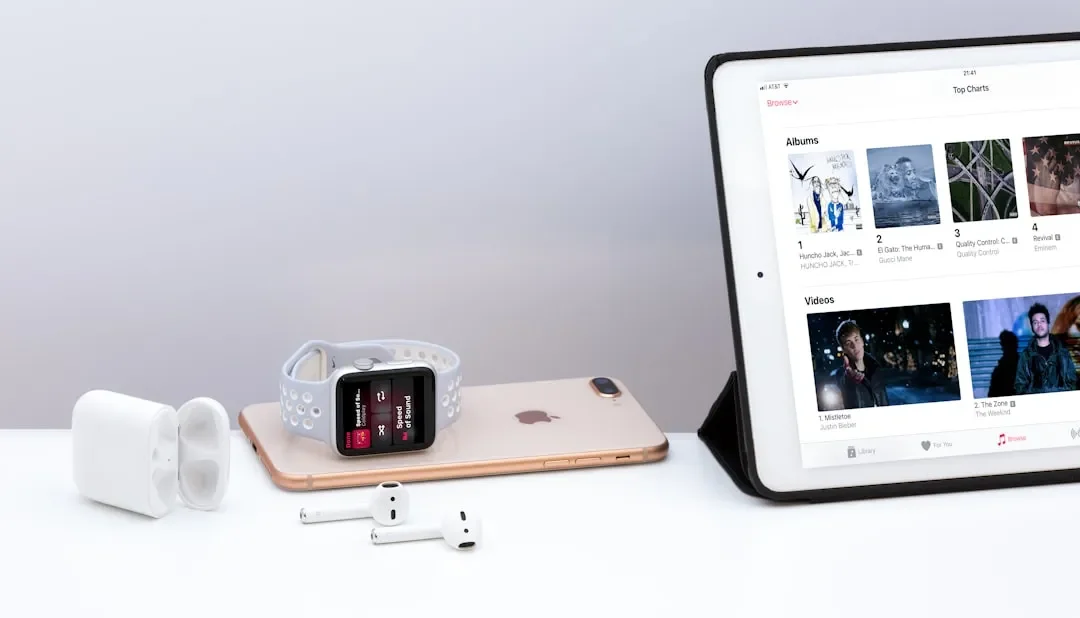 Wyciek z aplikacji ChatGPT sugeruje nadchodzące wsparcie dla Apple Health. AI ma wkrótce wykorzystywać dane o śnie, aktywności i diecie, aby udzielać bardziej spersonalizowanych odpowiedzi.