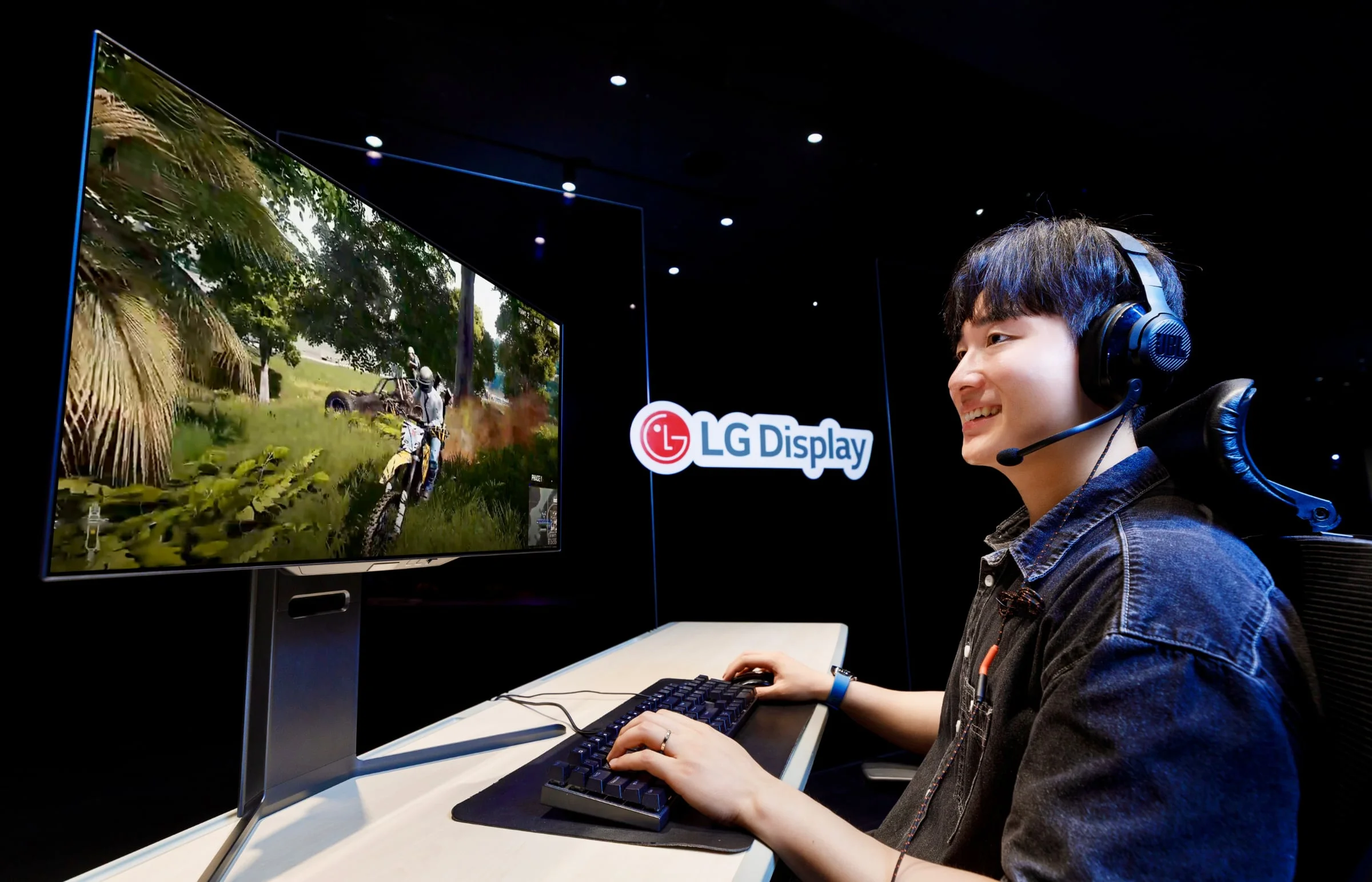 OLED 720 Hz rückt immer näher an den Massenmarkt. LG und ViewSonic schließen sich Asus und Acer mit ultraschnellen RGB Tandem OLED-Monitoren an. 1440p 540 Hz, 720p 720 Hz, 1500 Nits HDR und HDMI 2.1 Anschlüsse – alles, was du wissen musst.