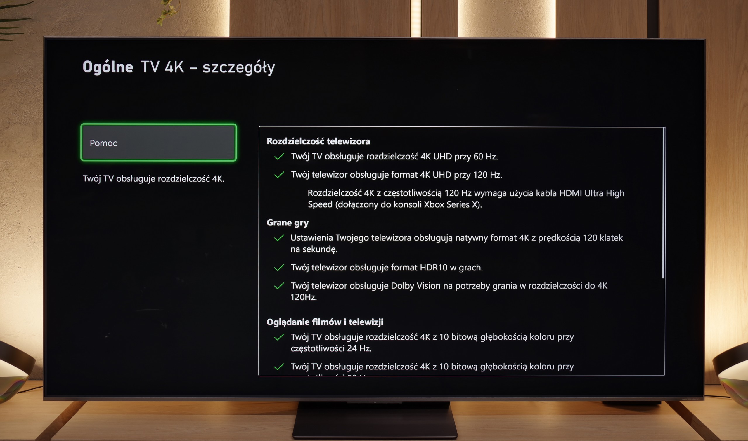 Review TCL C8K Console compatibility and gaming features