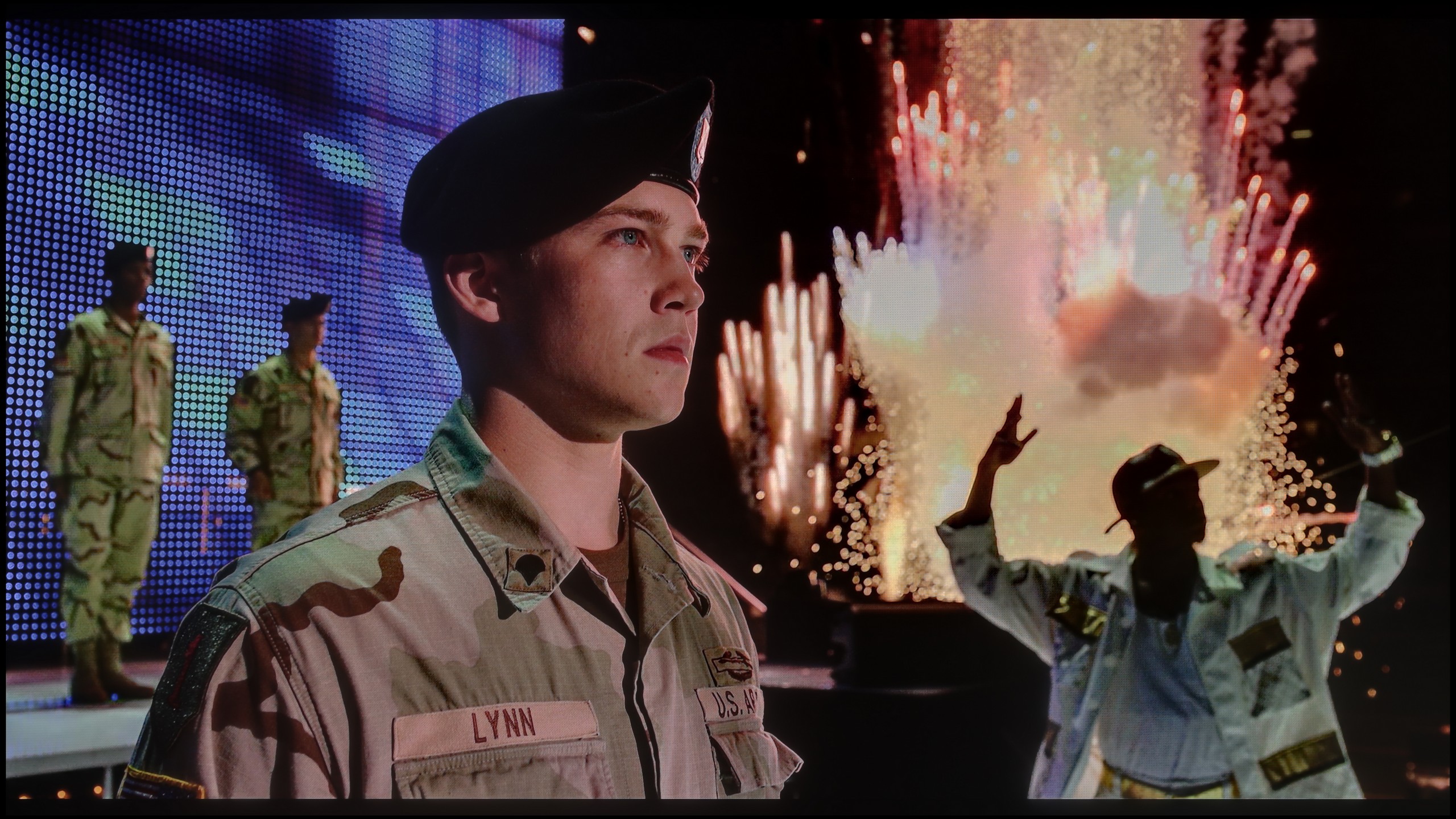 Test SAMSUNG S90F (WOLED) Scena z filmu Billy Lynn