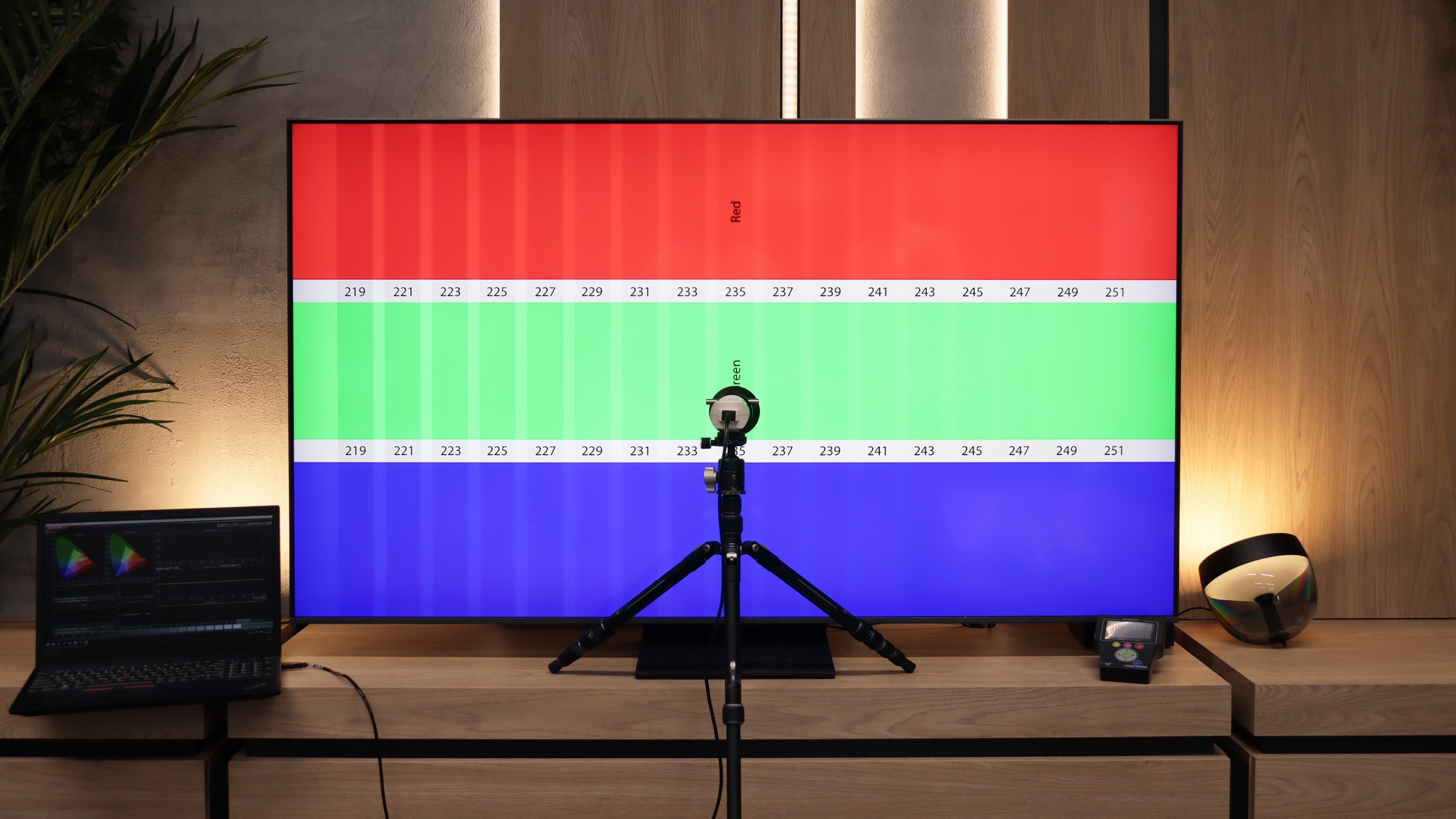 Review SAMSUNG QN80F TV features
