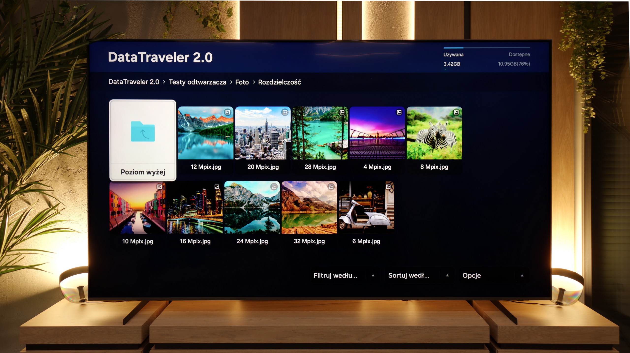 Test Samsung QN80F 100" Odwarzanie plików z USB