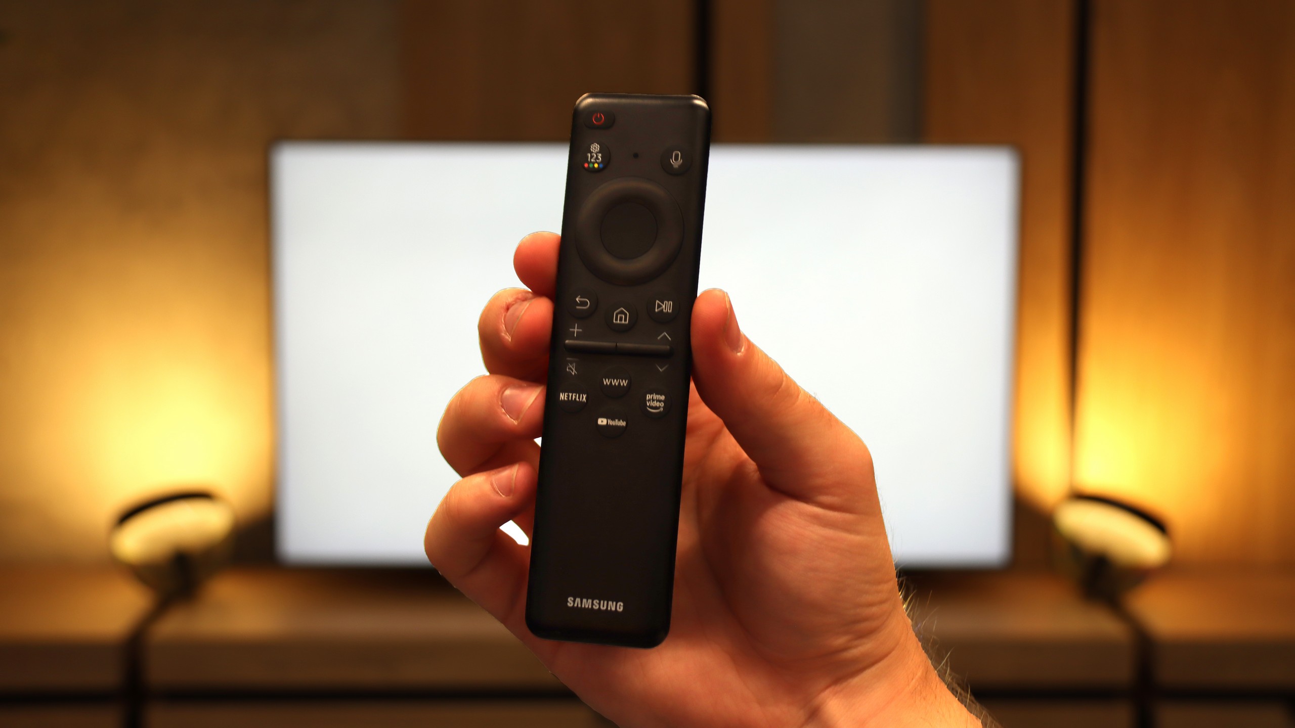 Test Samsung QN85F  Funkcje telewizora
