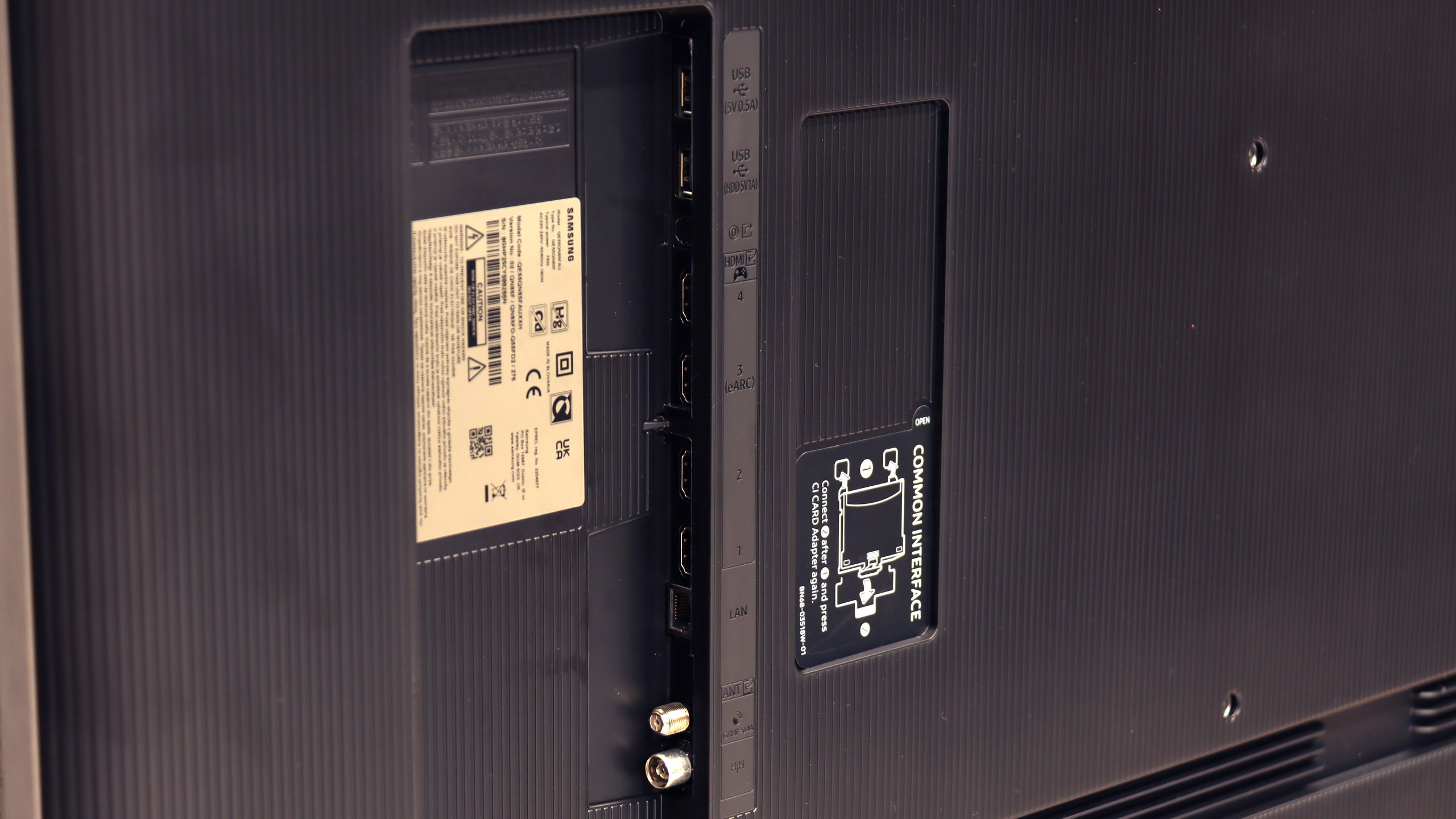 Test Samsung QN85F  Funkcje telewizora