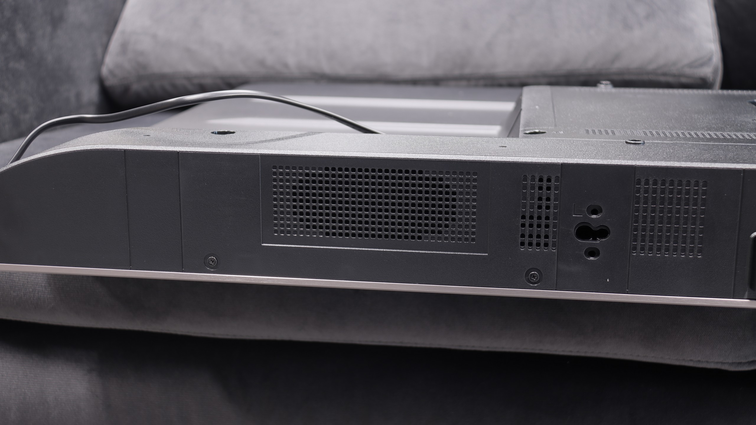 Review Haier Q80FUX TV features