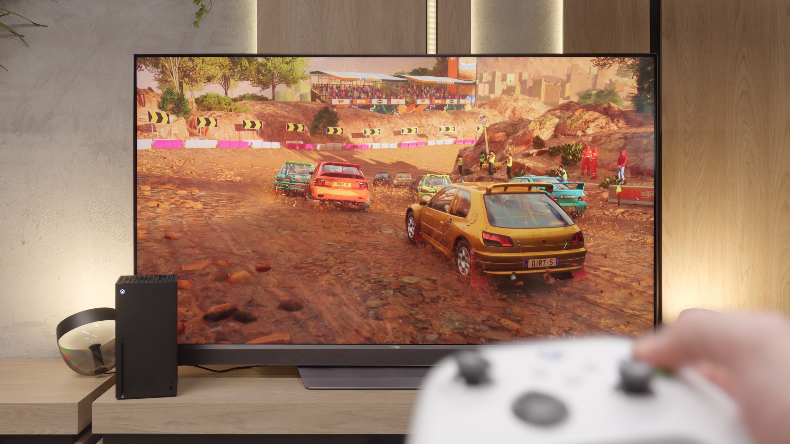 Review Haier M95E Console compatibility and gaming features