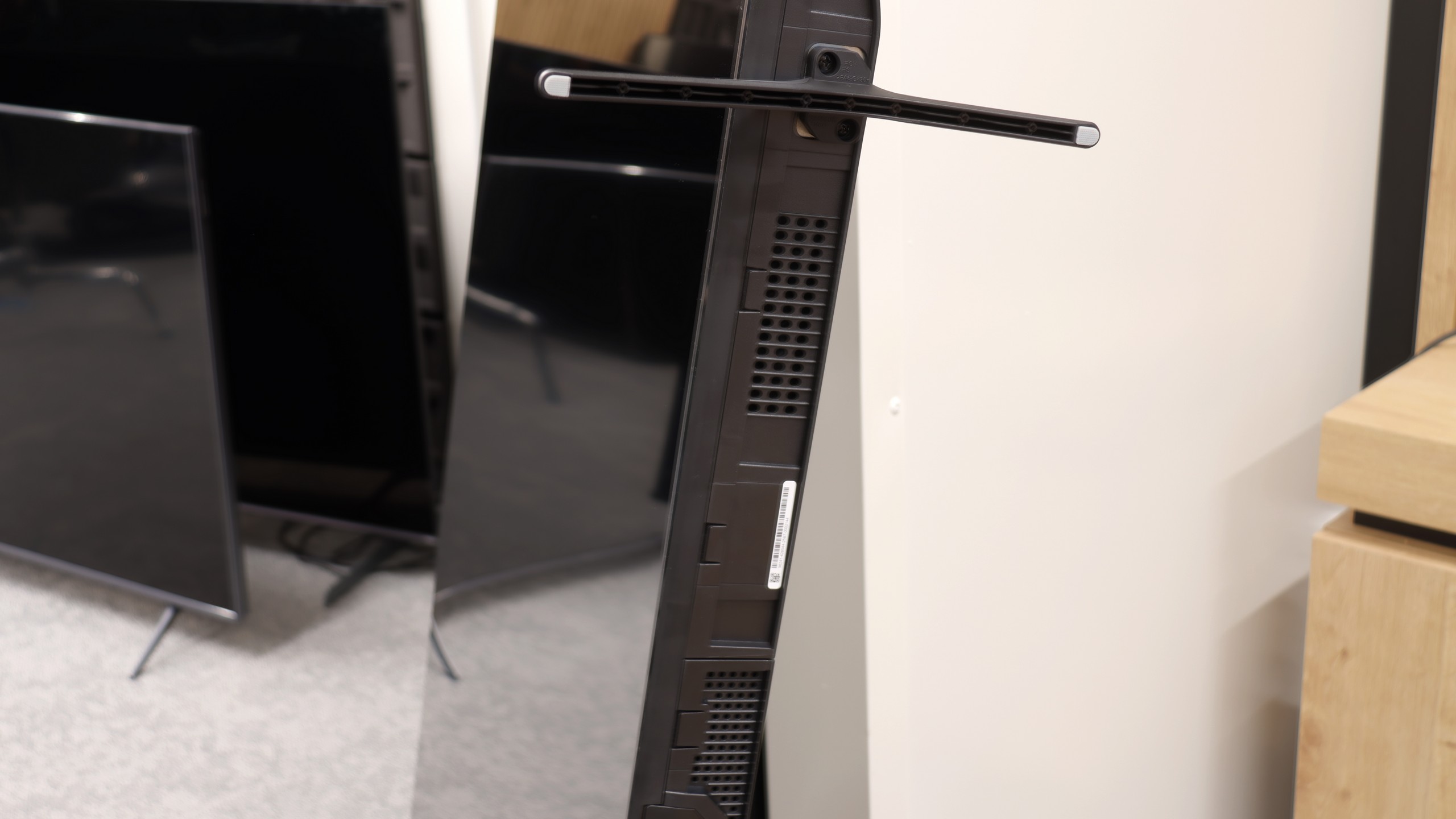 Review Hisense E7Q PRO / E79Q PRO TV features