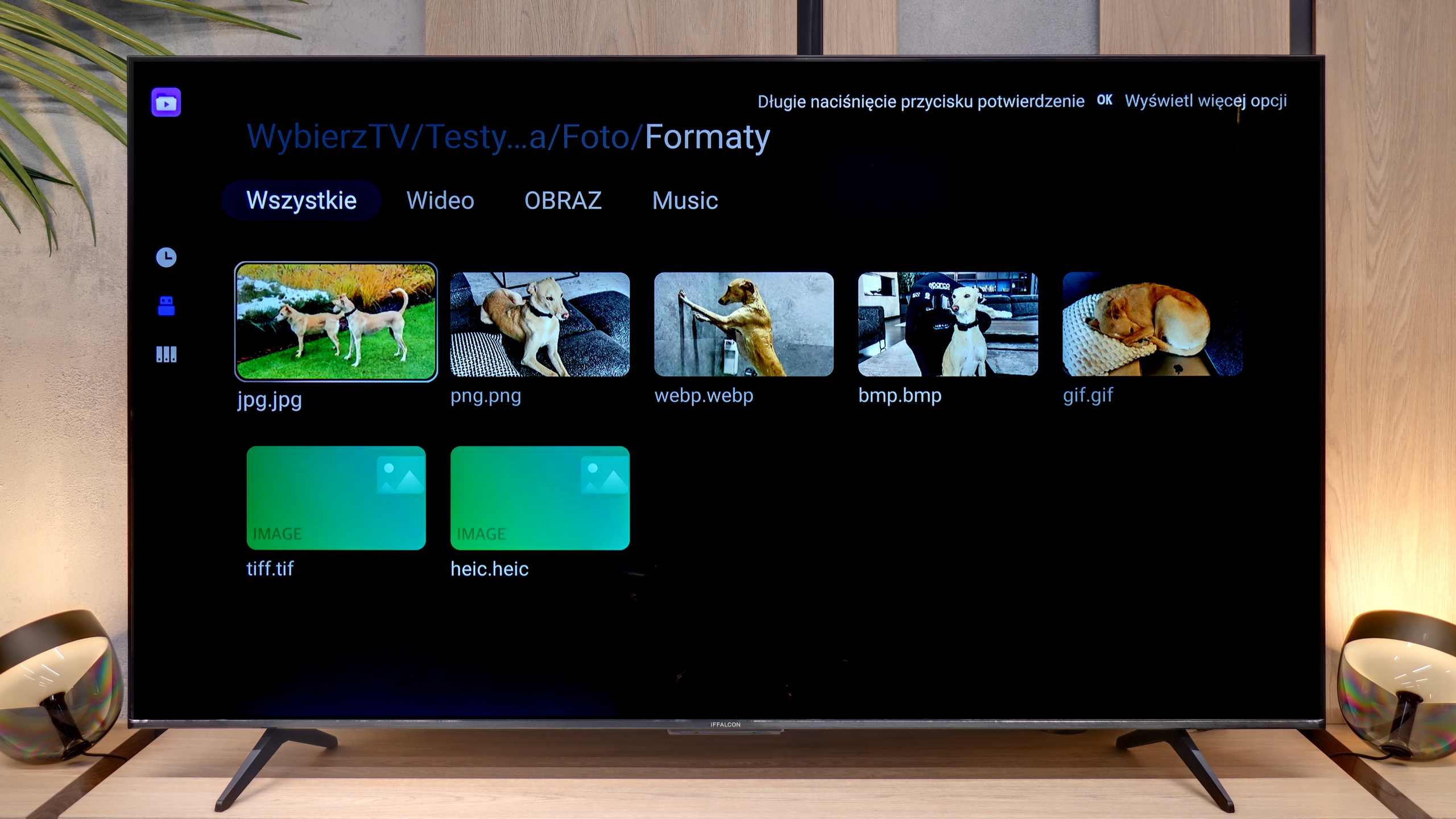 Review IFFALCON U85X Playing files from USB