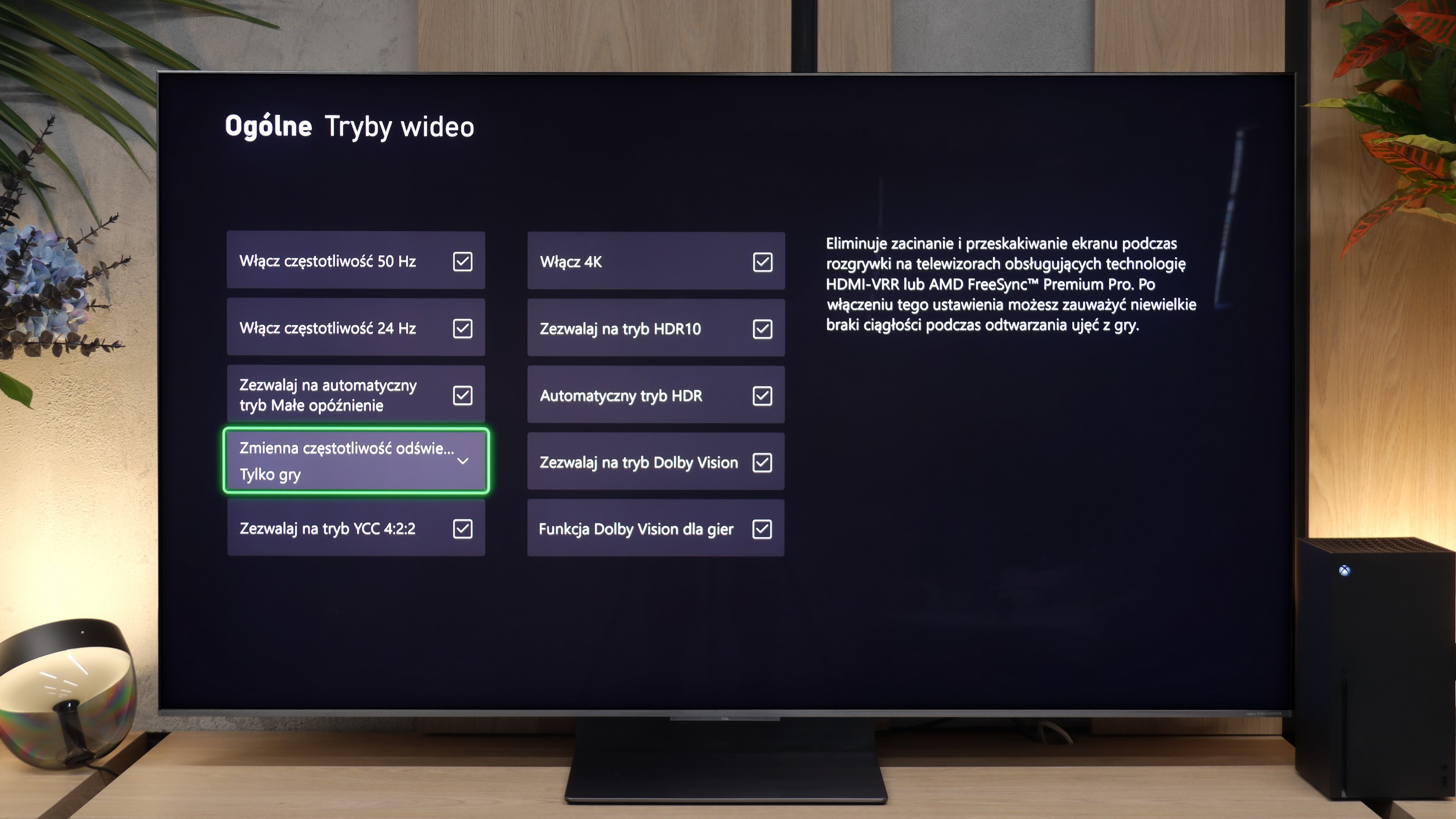 Review TCL C8L / QM8L  Console compatibility and gaming features