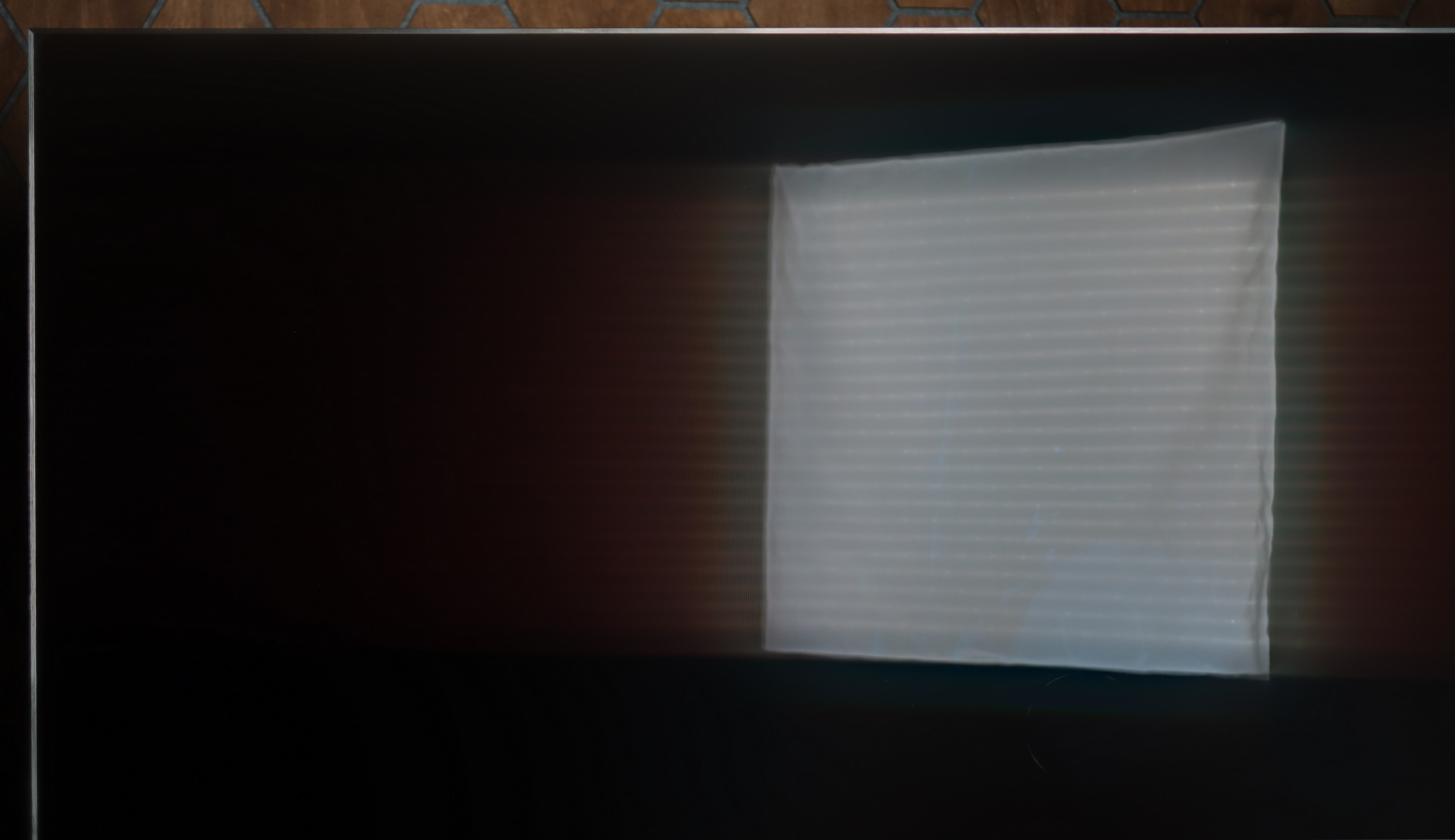 Review TCL C8L / QM8L  Daytime performance